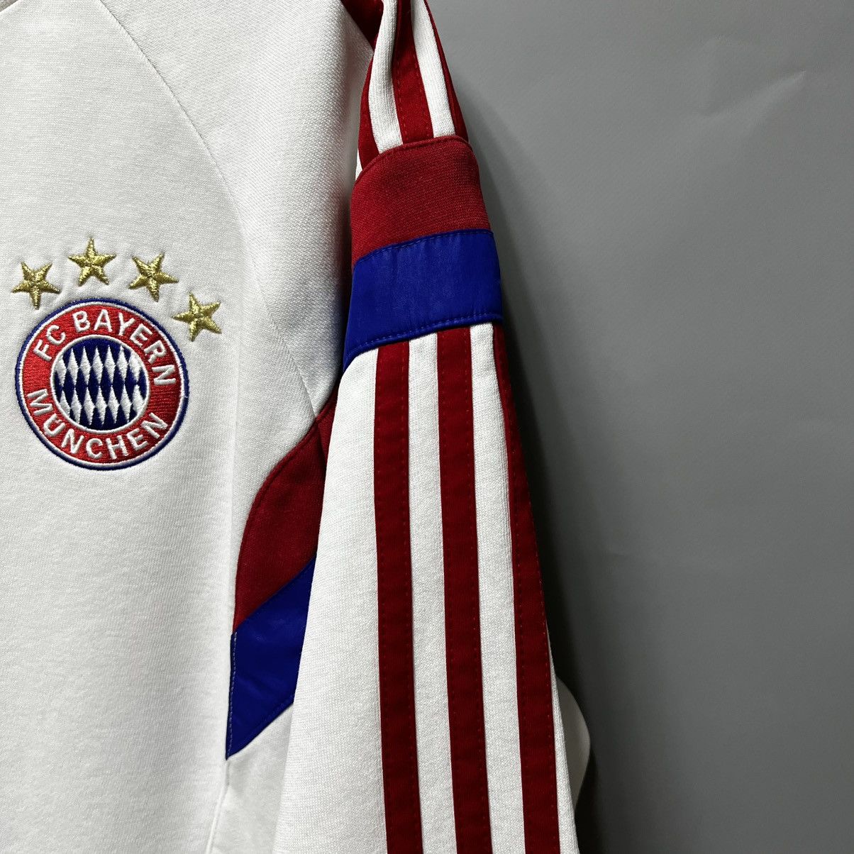Adidas Adidas Bayern Munich Bavaria Munchen Vintage Sweatshirt Size US L / EU 52-54 / 3 - 8 Thumbnail