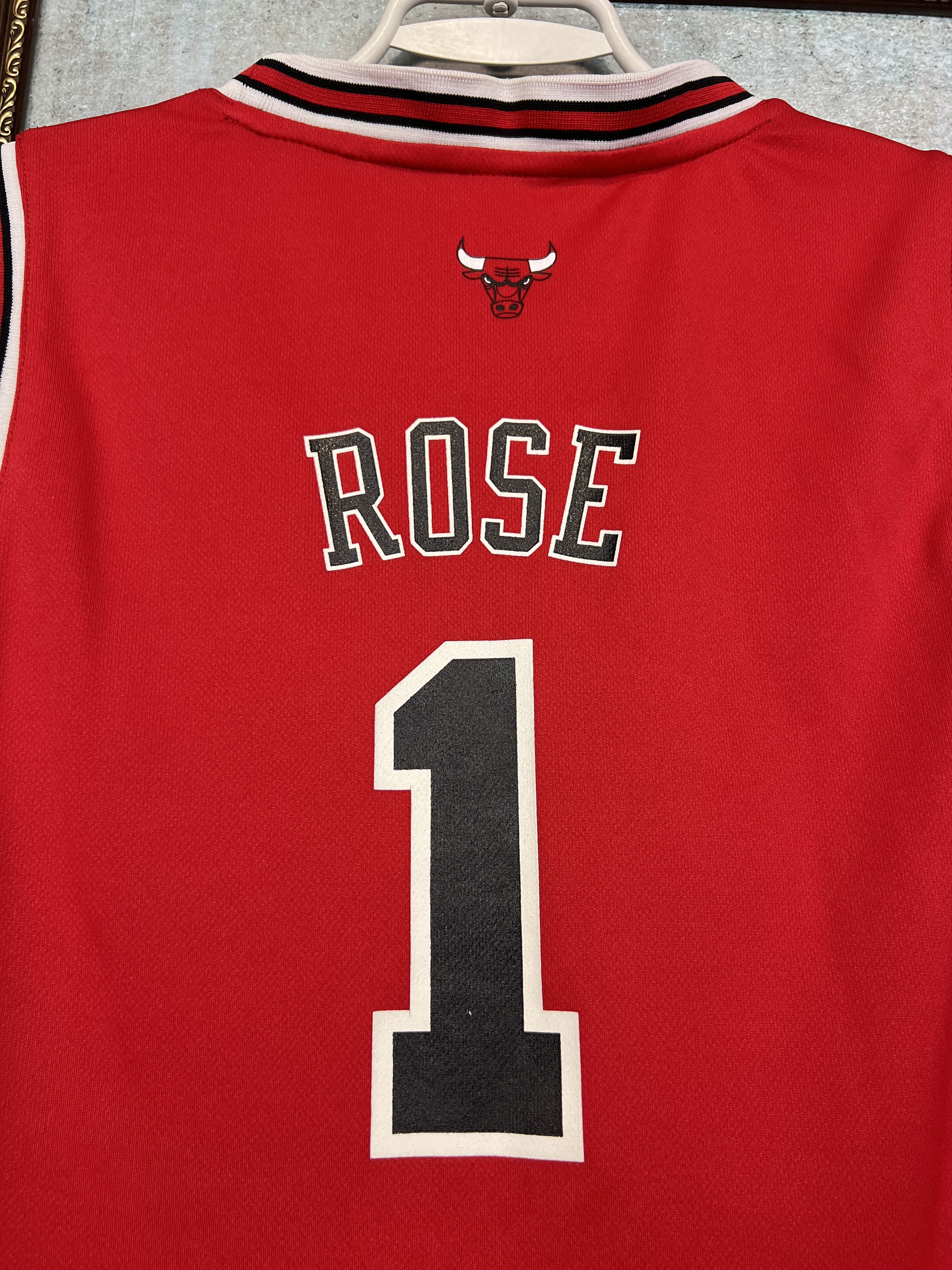 Adidas Chicago Bulls Derrick Rose #1 NBA Jersey Trikot Boys Size L Size US XS / EU 42 / 0 - 10 Thumbnail