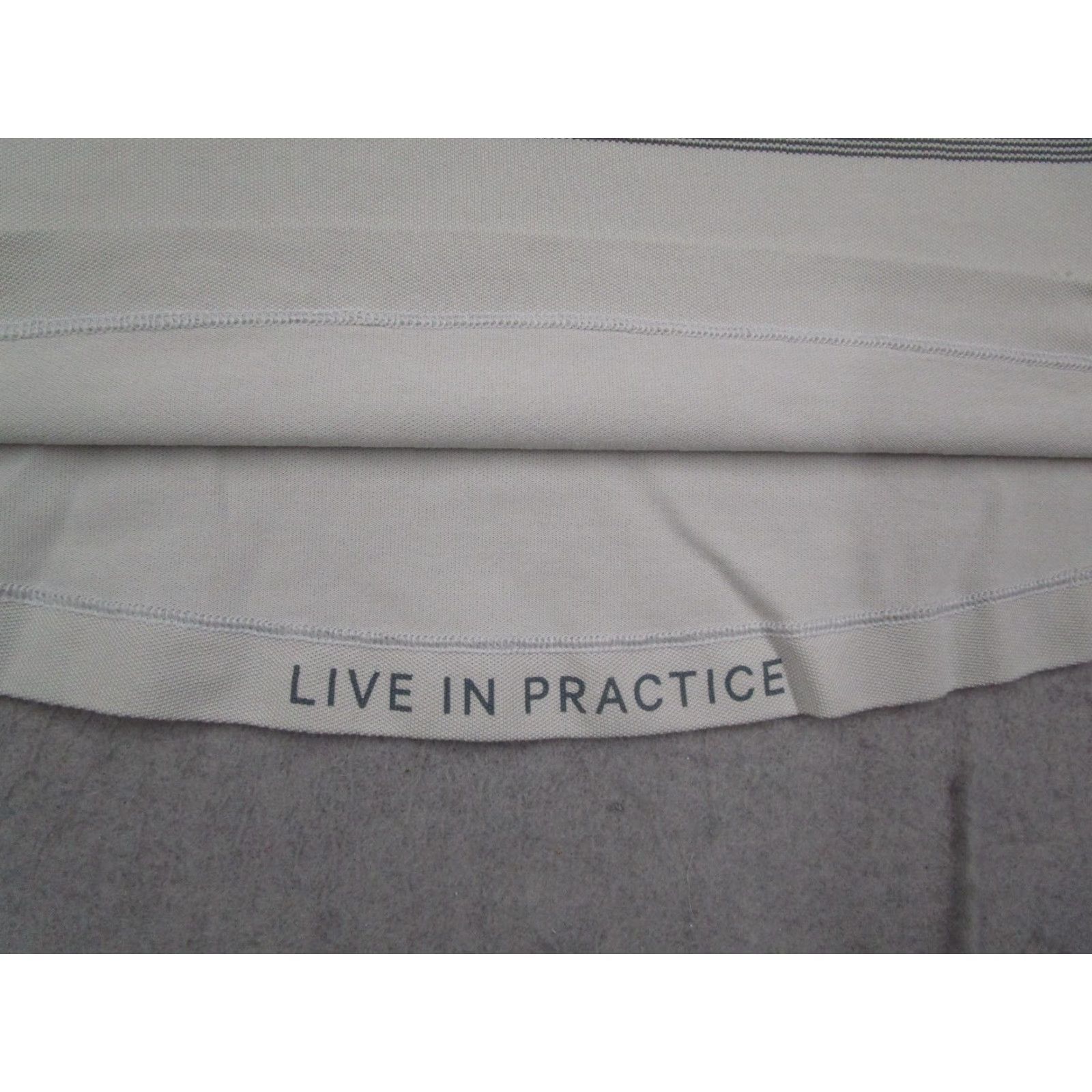 Lululemon Lululemon Polo Shirt Mens Small Gray Stripe Colorblock Golf Athletic Performance Shirt Size US S / EU 44-46 / 1 - 3 Thumbnail