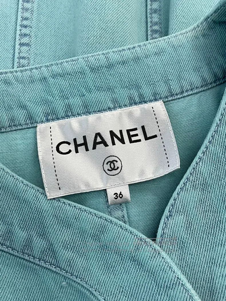 Chanel Chanel 21 Spring and Summer Blue Camelia brooch Denim Jack Size XS / US 0-2 / IT 36-38 - 5 Thumbnail