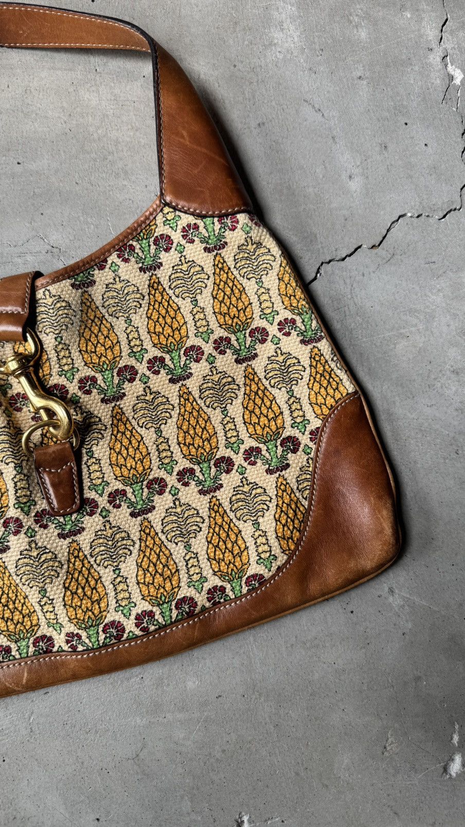 Gucci GUCCI Canvas Pineapple Print Jackie O Bouvier Hobo Brow Size ONE SIZE - 5 Thumbnail