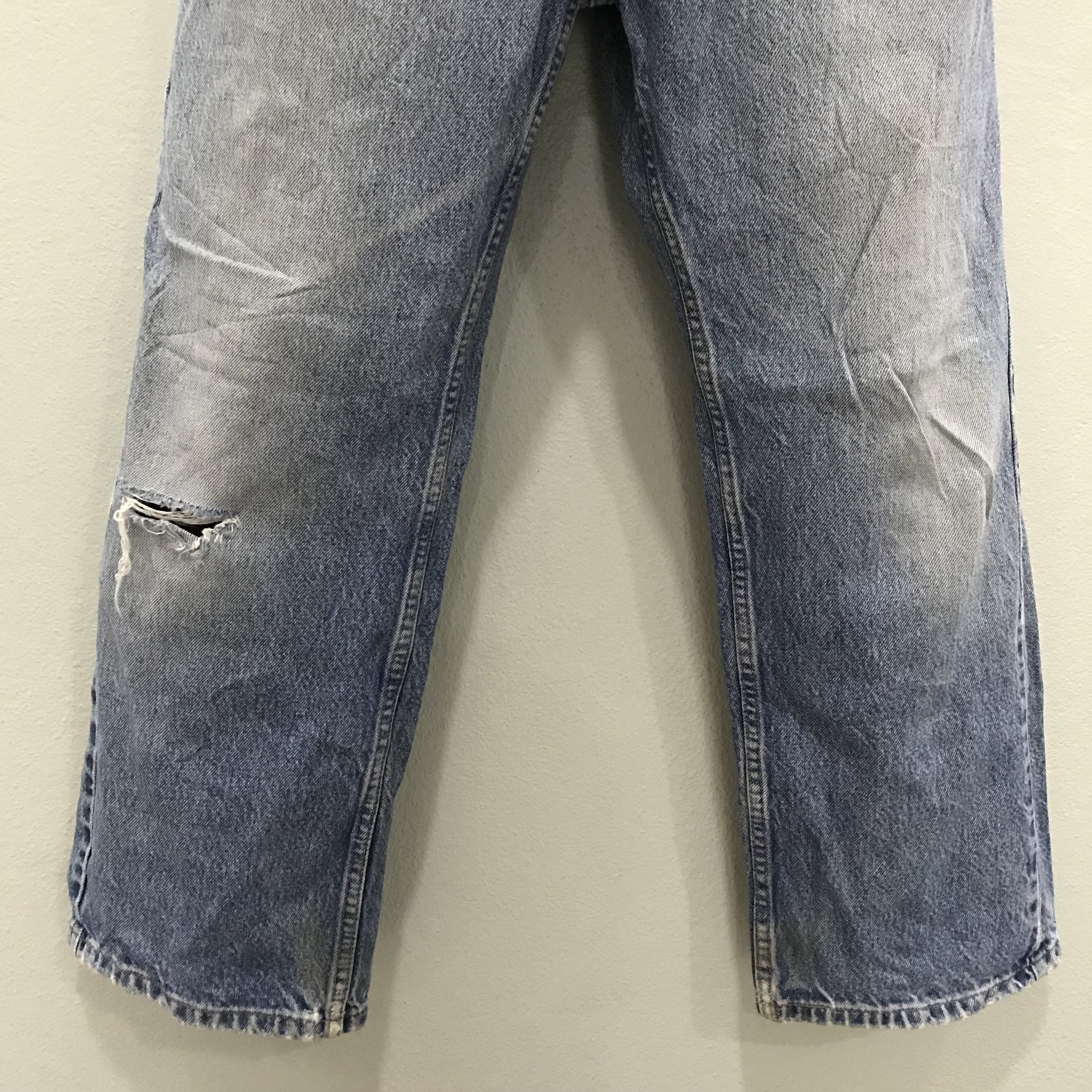 Levi's Vintage Levi’s 569 Loose Straight Light Wash Distressed Size US 34 / EU 50 - 4 Thumbnail
