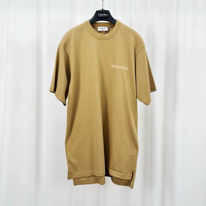 Balenciaga Balenciaga Reverse monogram embroidered short sleeve Size US S / EU 44-46 / 1 - 1 Thumbnail