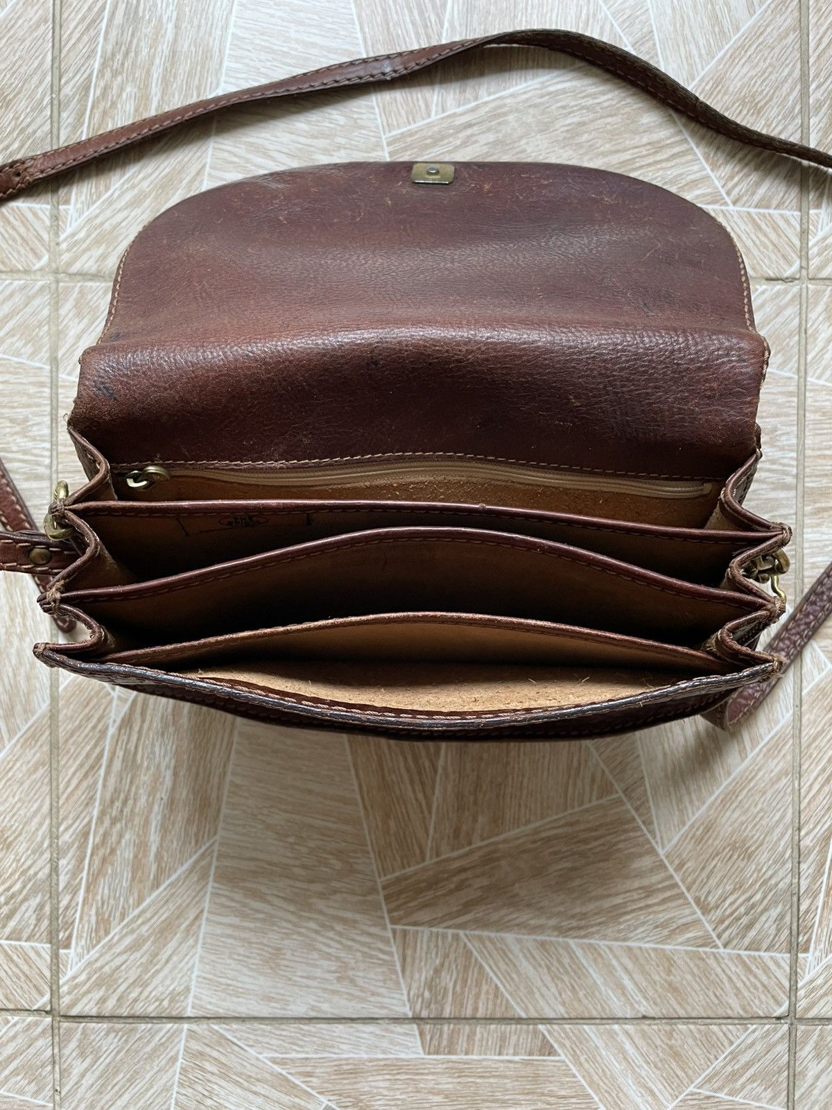 Vintage Archive Vintage Italy The Bridge Brown Leather Shoulder Bag Size ONE SIZE - 13 Thumbnail