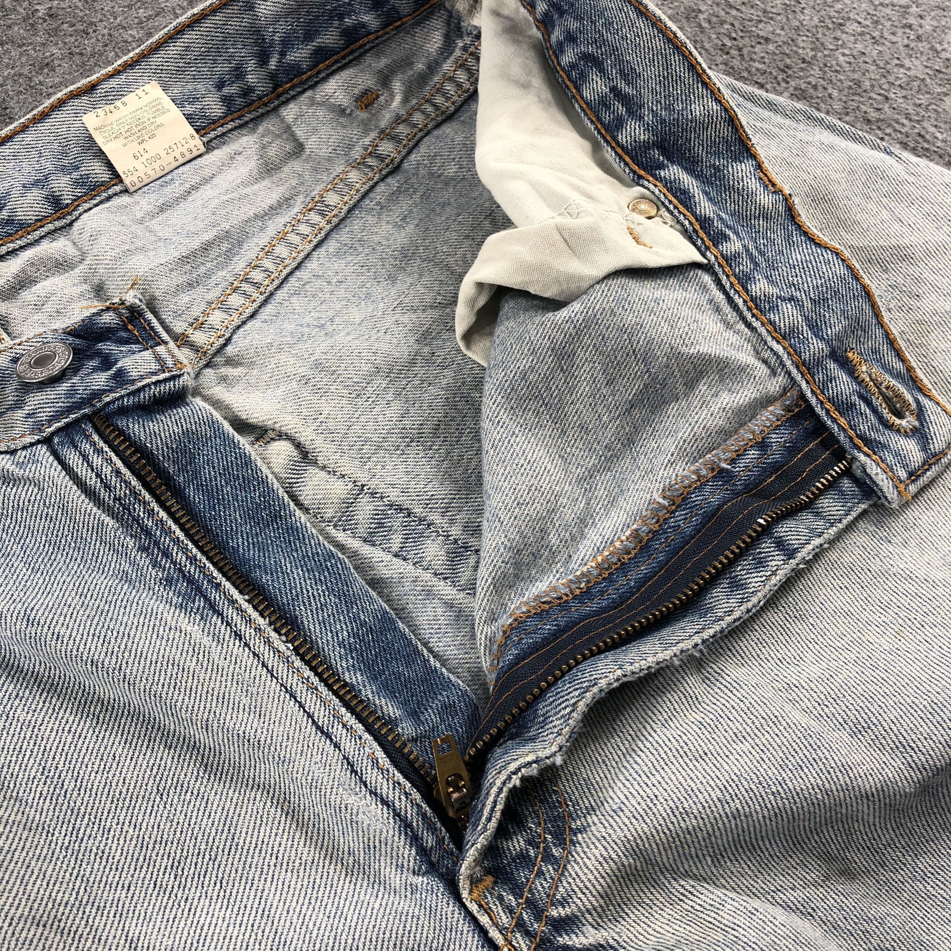 Levi's 90s Vintage Levis 570 Jeans-J2520 Size US 33 - 13 Thumbnail