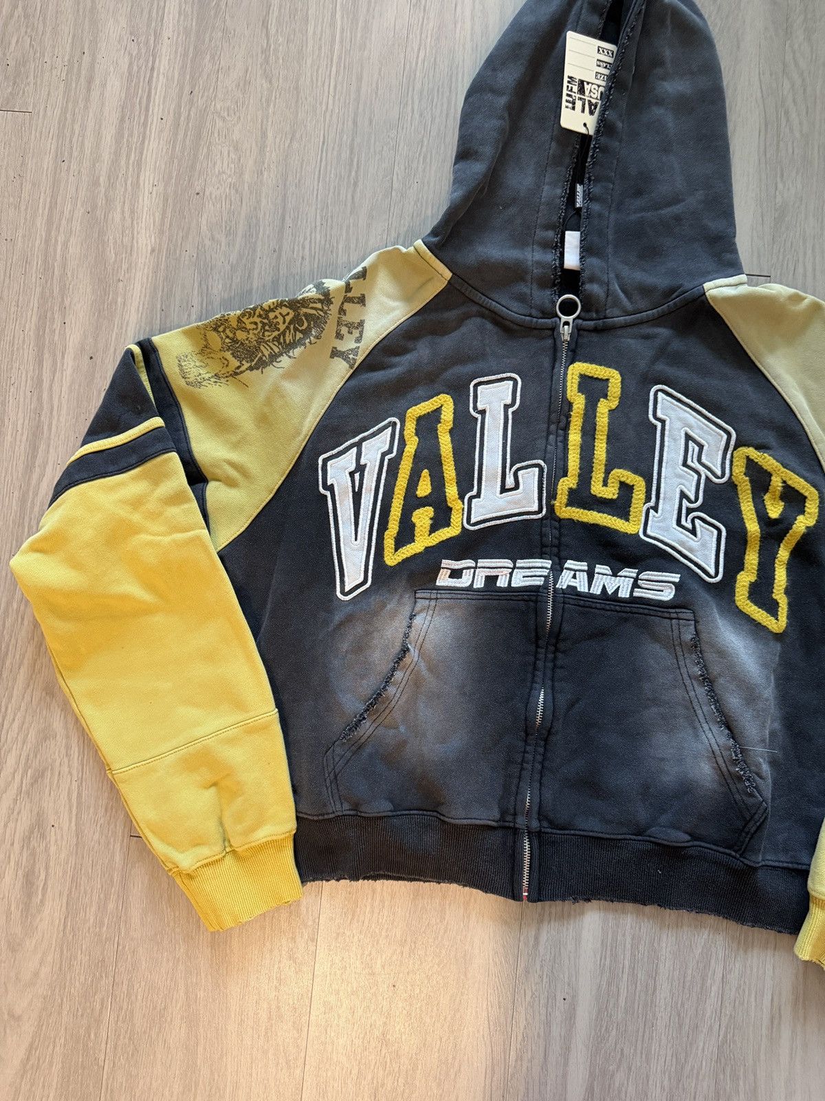 Vale Forever Lethal Zip Up