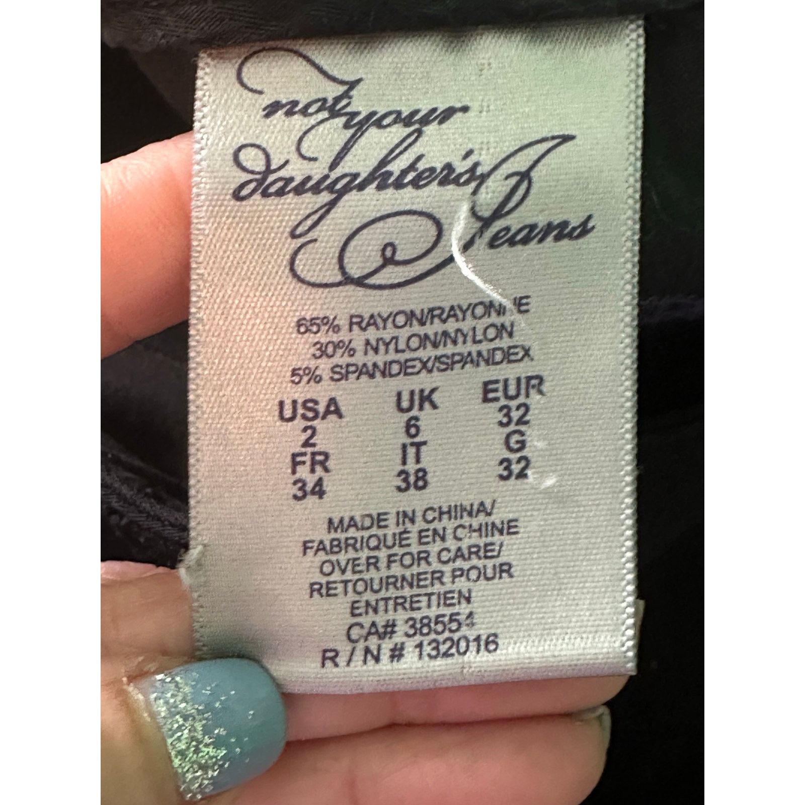 NYDJ Not Your Daughters' Jeans lift and tuck pants jeans size 2 Size 26" / US 2 / IT 38 - 4 Thumbnail