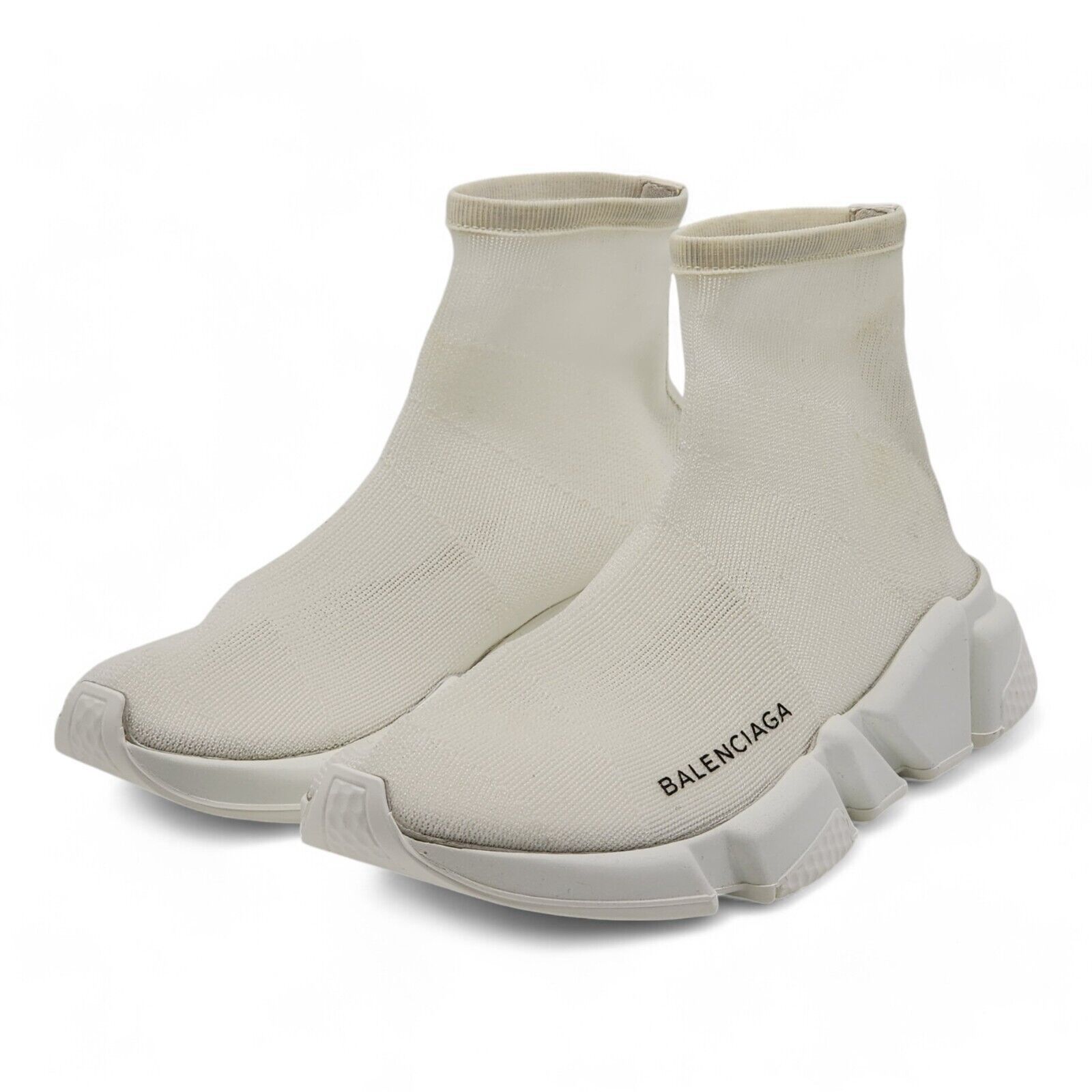 Mesh Fabric Speed Trainer Sneakers in White 36 6 US 895