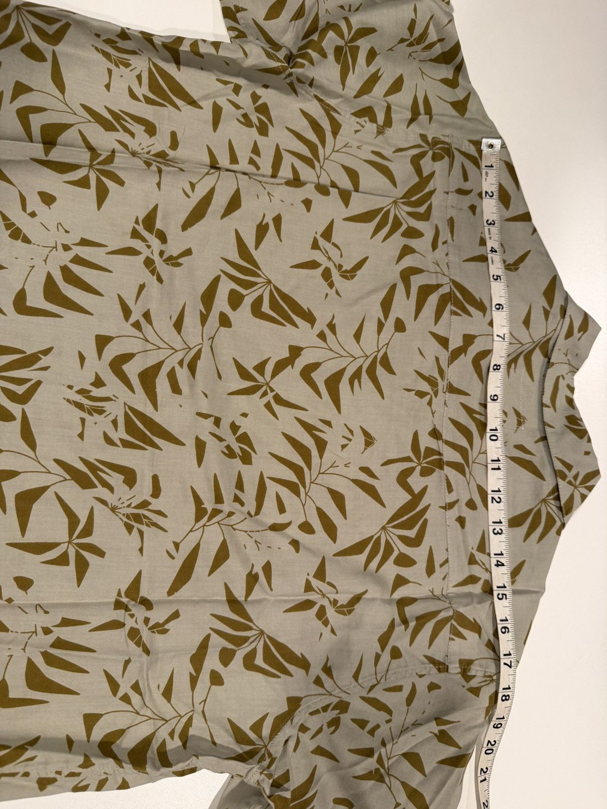 Saint Laurent Paris Saint Laurent men Hawaiian shirt. L. $890 Size US L / EU 52-54 / 3 - 9 Thumbnail