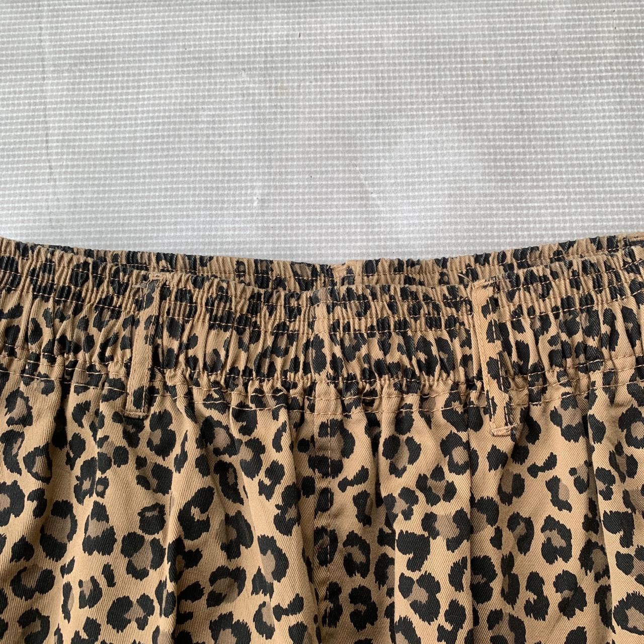 Japanese Brand Wego leopard shorts pants Size US 26 / EU 42 - 4 Thumbnail