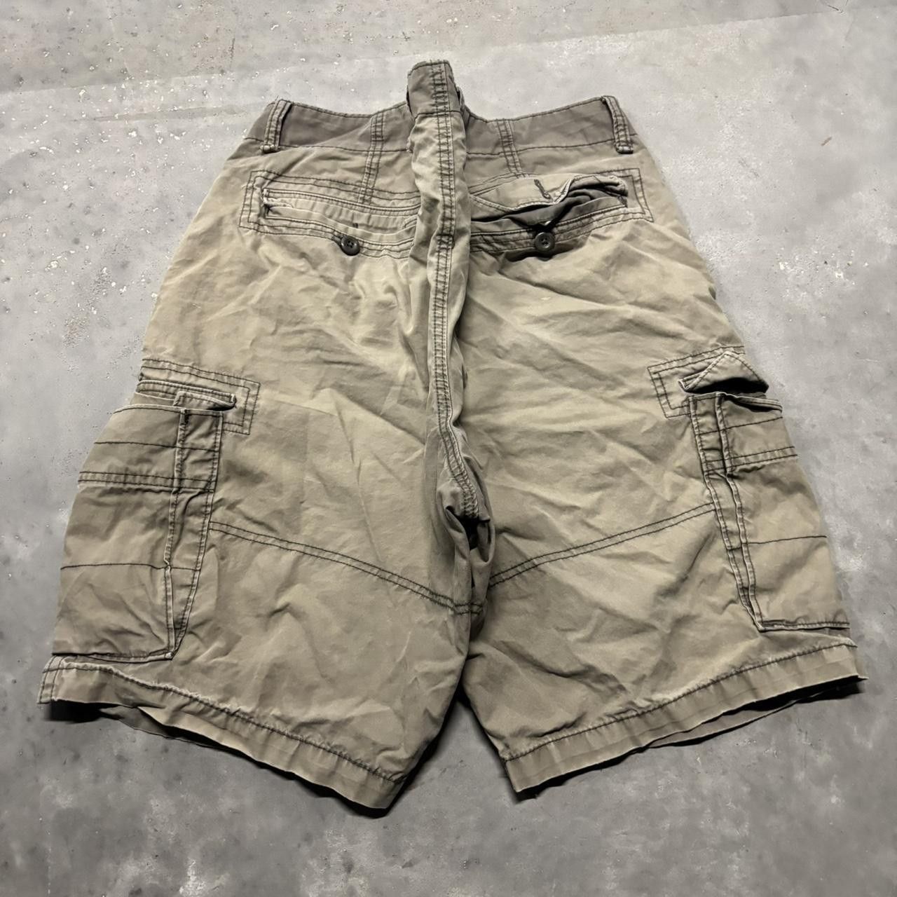 Japanese Brand × Vintage Crazy Vintage Y2K/2000s Baggy Faded Khaki Grey Skater Style Cargo Shorts! Size US 38 / EU 54 - 5 Thumbnail