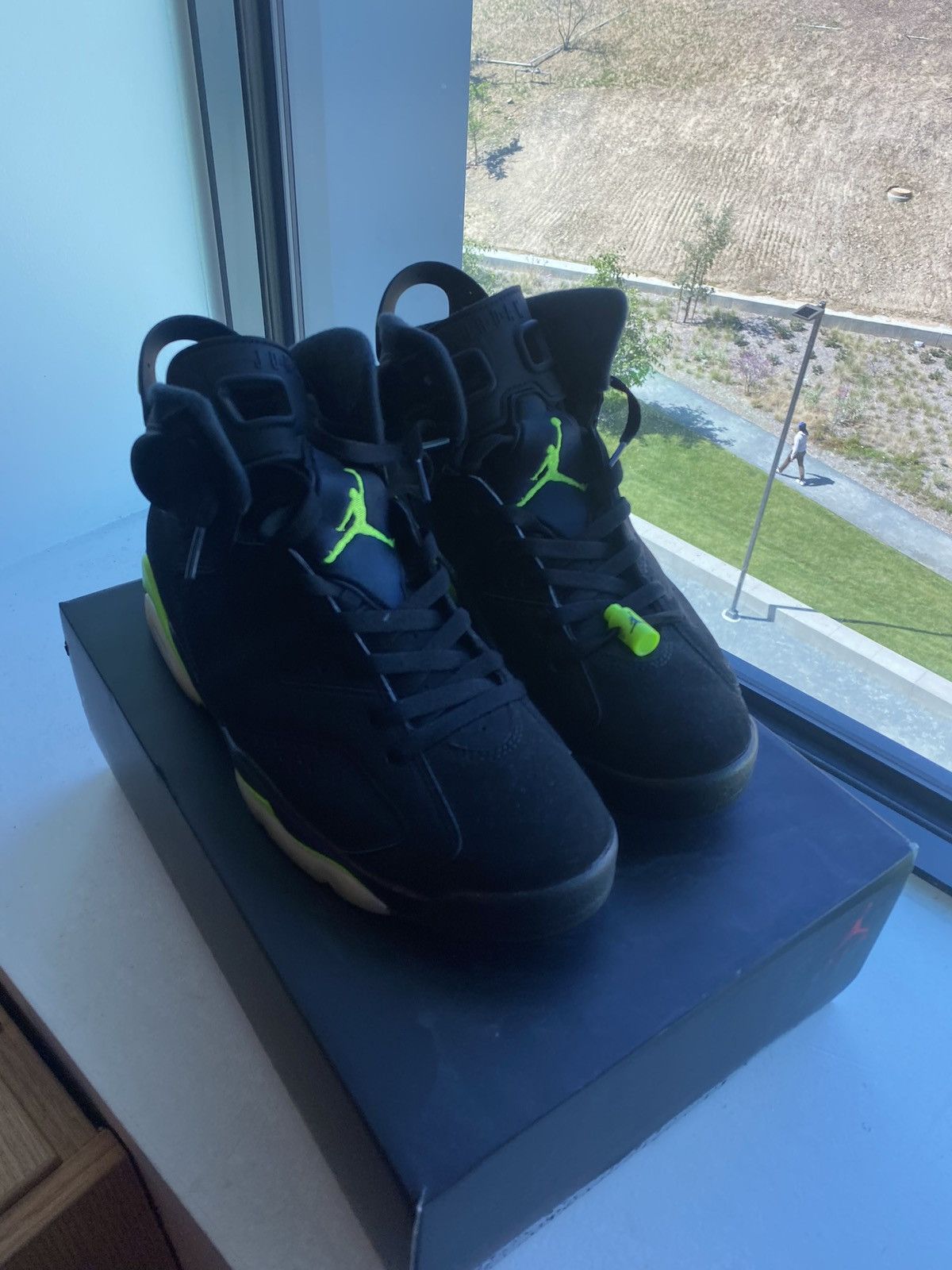 Jordan Brand Nike Air Jordan 6 Retro Electric Green Size US 10.5 / EU 43-44 - 8 Thumbnail