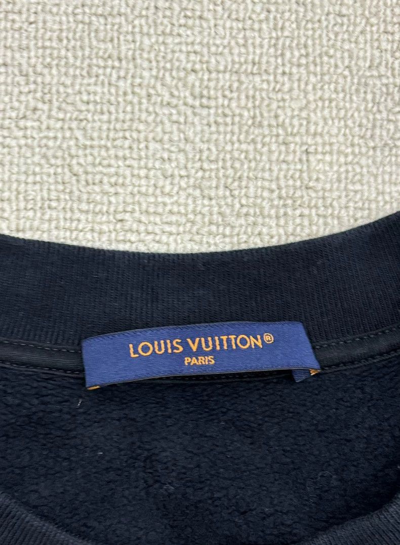 Louis Vuitton Louis Vuitton FW23 Toolbox Logo Letter Embroidered Crew Nec Size US XL / EU 56 / 4 - 4 Thumbnail