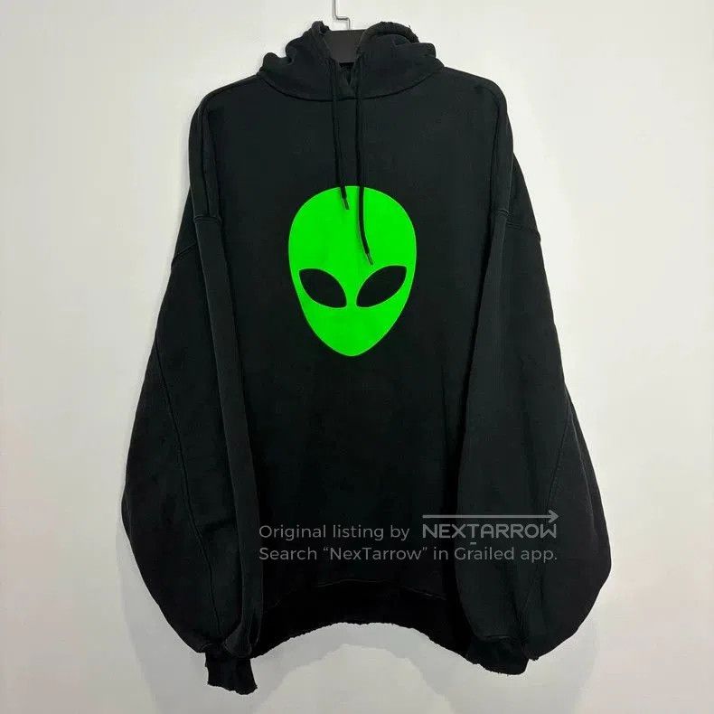 Balenciaga Balenciaga Alien Black Sweatshirt. Size US M / EU 48-50 / 2 - 1 Thumbnail