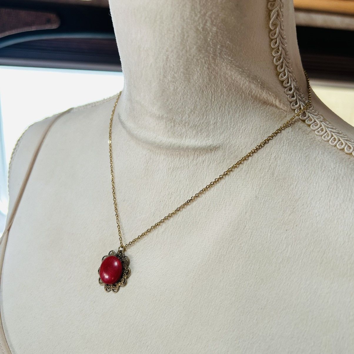 Vintage Vintage 50’s salvaged filigree pendant on chain necklace Size ONE SIZE - 4 Thumbnail