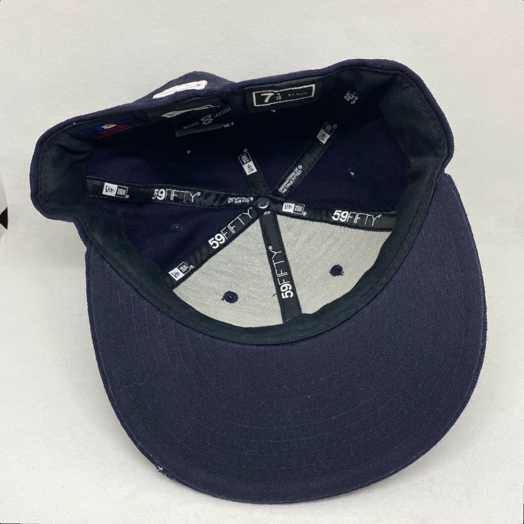 Vintage New Era Hat 7 1/4 Blue Baseball Cap Wool 27 Rings New York Yankess Size ONE SIZE - 7 Thumbnail