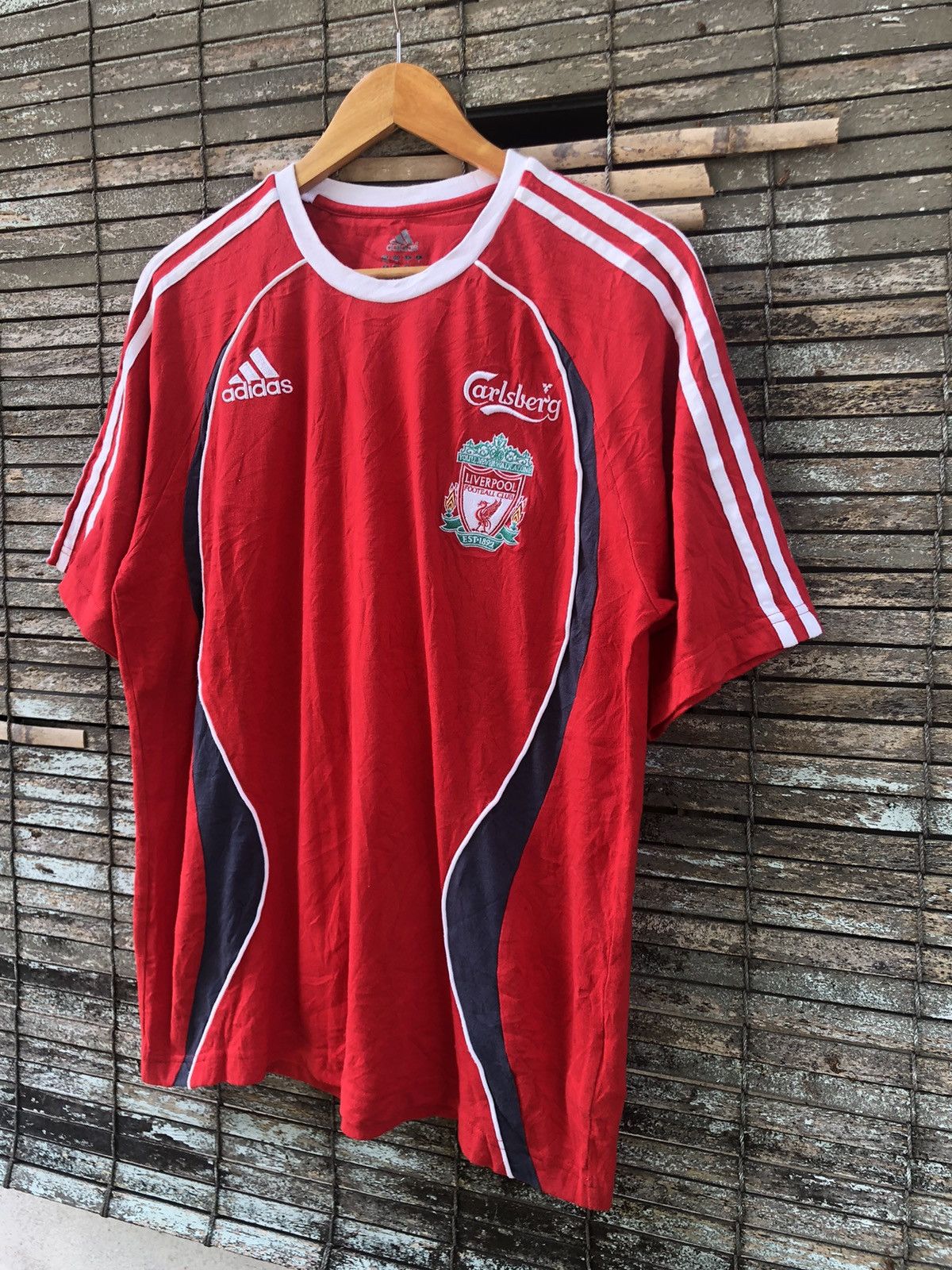 Adidas 🔥Vintage Y2k🔥 Adidas Liverpool Carlsbery Embroidered Tee Size US L / EU 52-54 / 3 - 4 Thumbnail