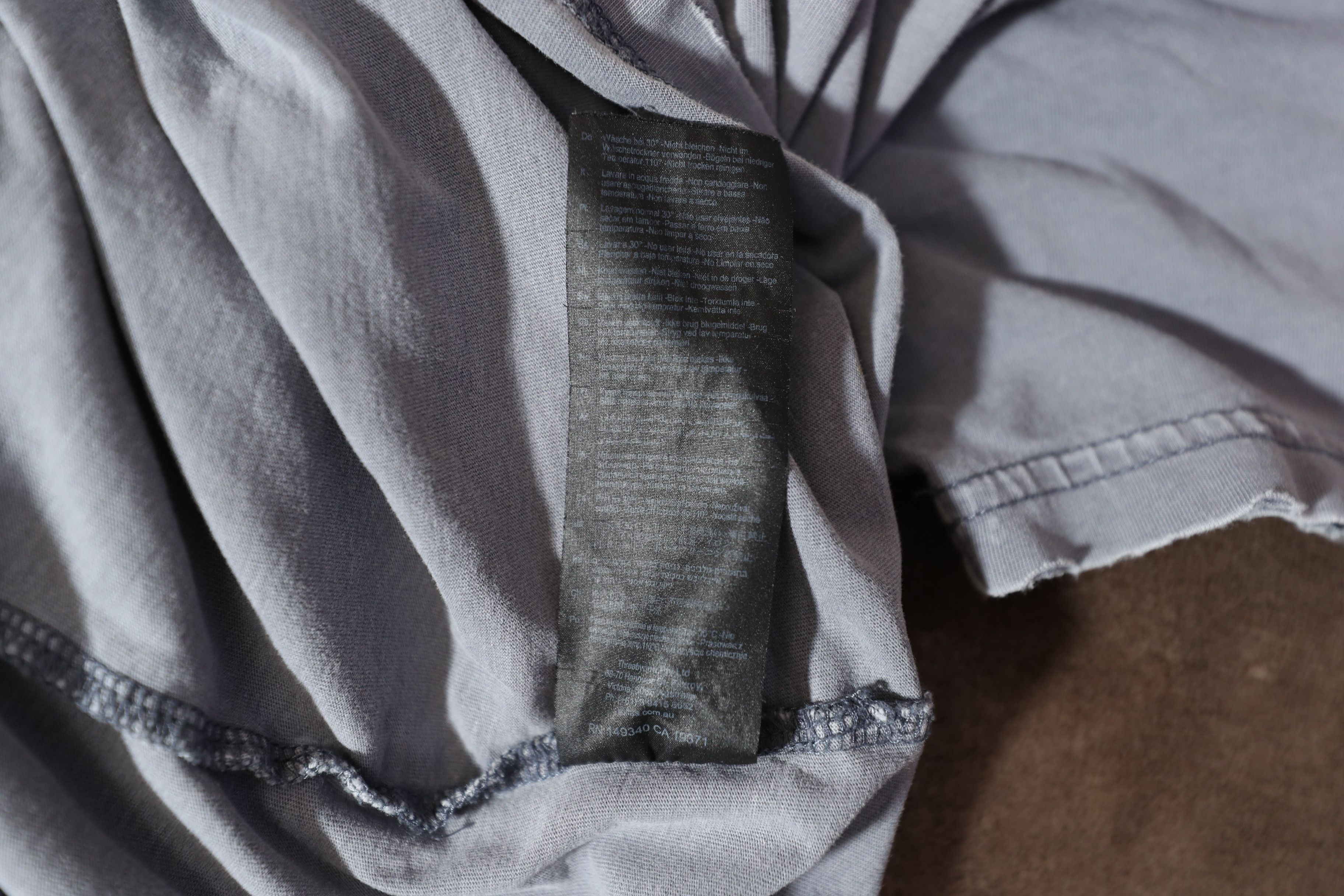 NEUW Denim Neuw Organic Cotton Distressed Brand Tee (L) Size US L / EU 52-54 / 3 - 13 Thumbnail