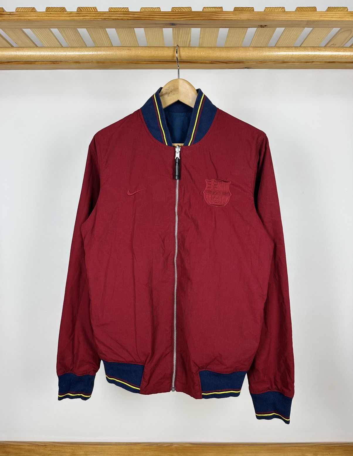 Nike Vintage Nike Barcelona Bomber Jacket Reversible Size S Size US S / EU 44-46 / 1 - 1 Thumbnail