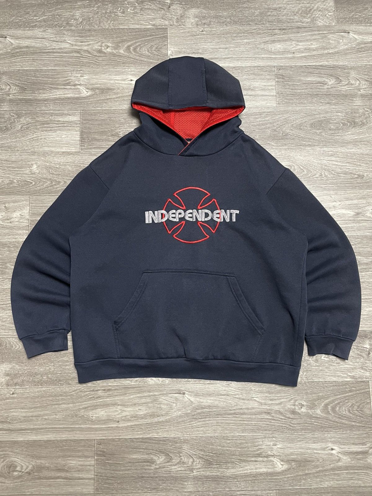 Independent Truck Co. Vintage Independent Skateboarding Hoodie Made In Australia Size US L / EU 52-54 / 3 - 1 Thumbnail