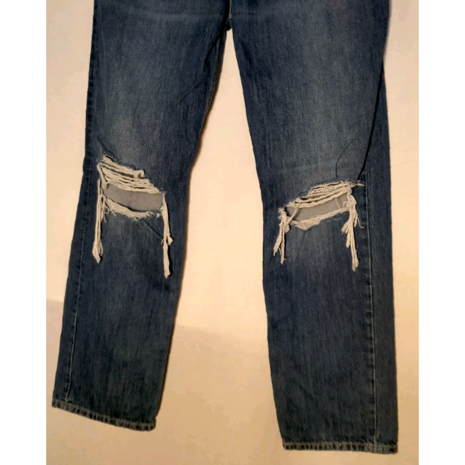 Levi's VINTAGE Levi's Low Pro Straight Jeans Women Size 29 Blue Denim Distressed Holes 5-Pocket Design Size 29" - 4 Thumbnail