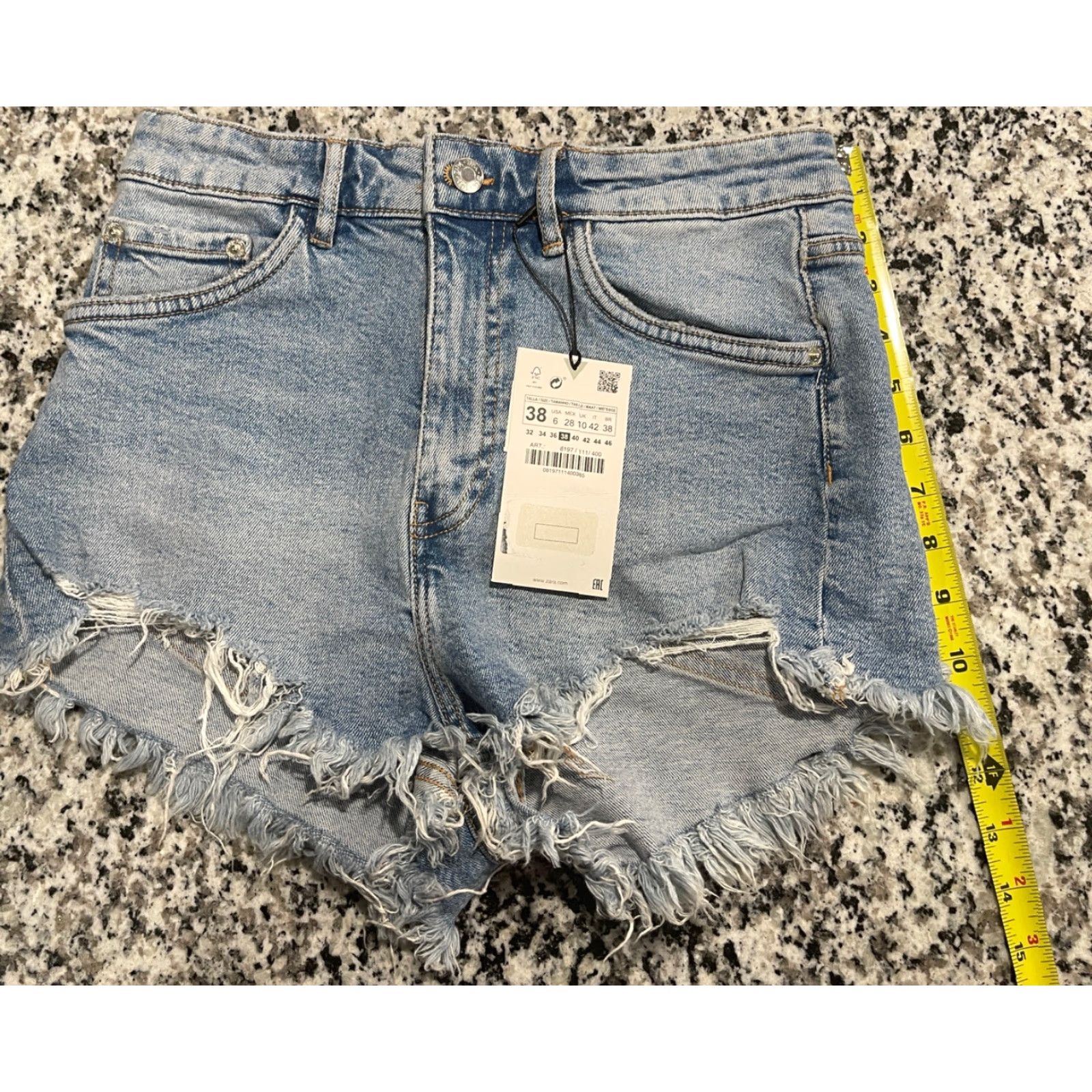 Zara ZARA Shorts Woman Light BLUE HI-RISE DENIM NWT Frayed hem Size 6 Size 28" / US 6 / IT 42 - 6 Thumbnail