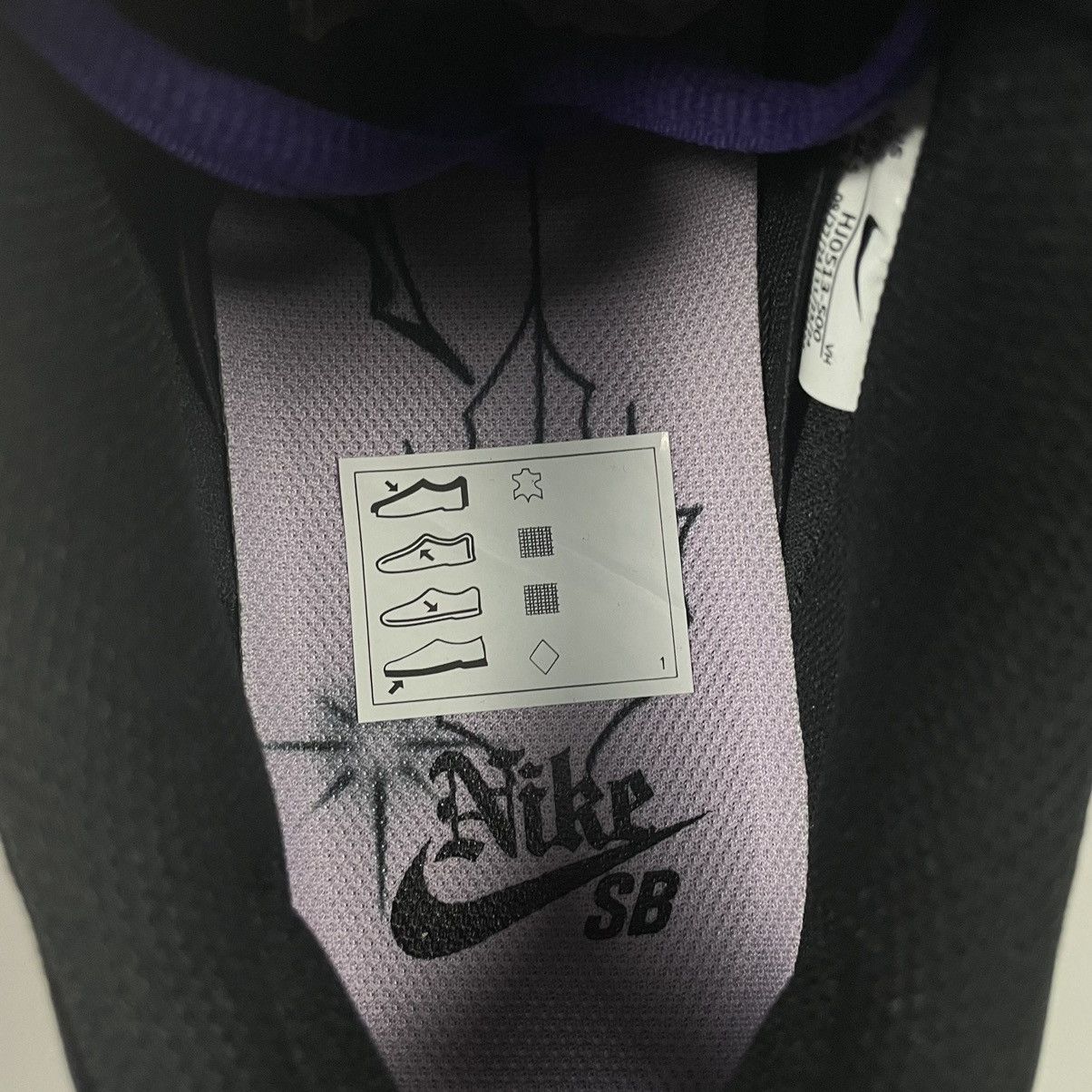 Nike SB Nike SB Dunk Low Hayley Wilson Size US 10.5 / EU 43-44 - 8 Thumbnail