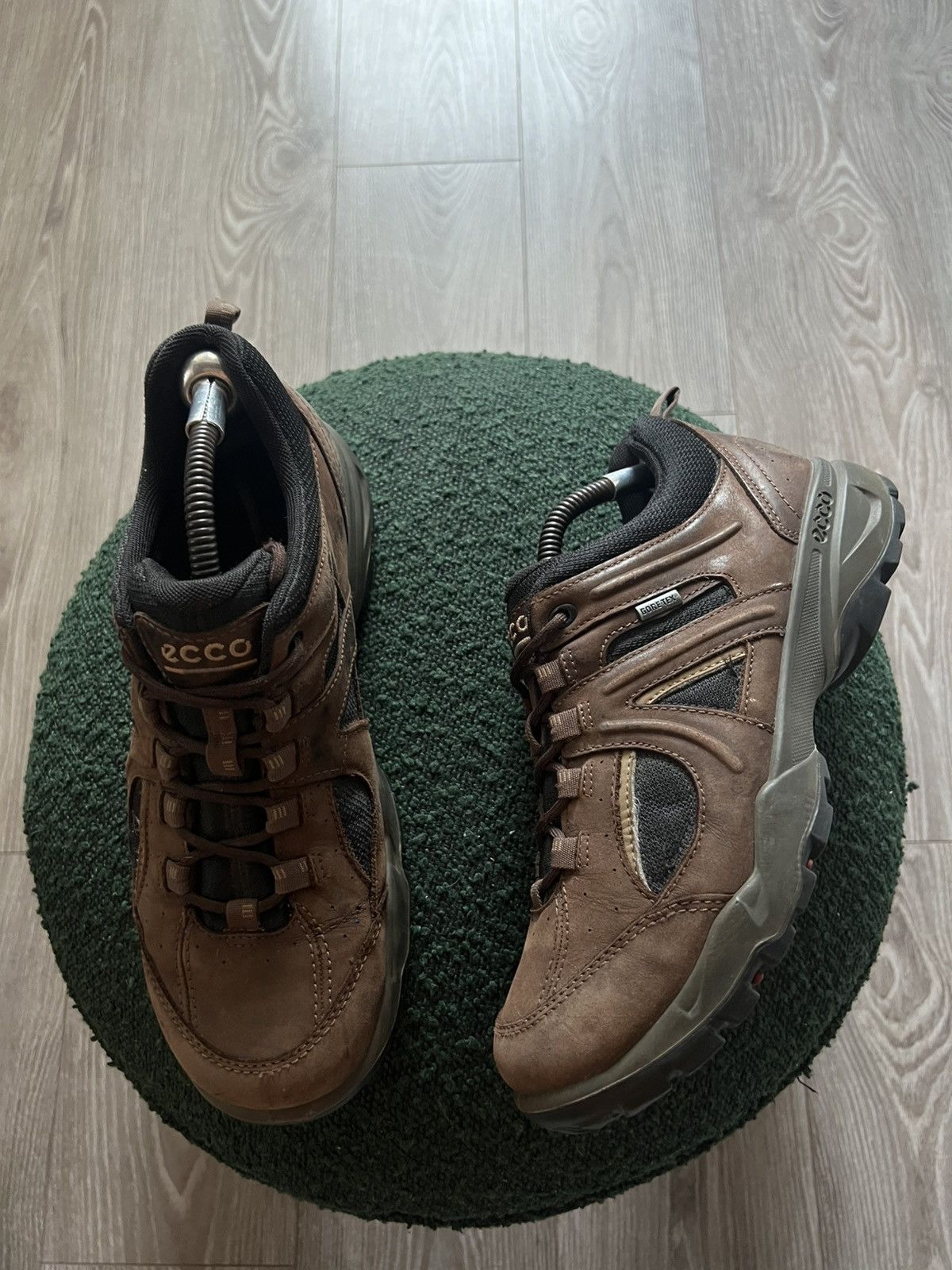 Ecco × Genuine Leather × Goretex ‼️Ecco Leather Gore-Tex R Line Oudoor Style Low Sneakers‼️ Size US 8.5 / EU 41-42 - 3 Thumbnail