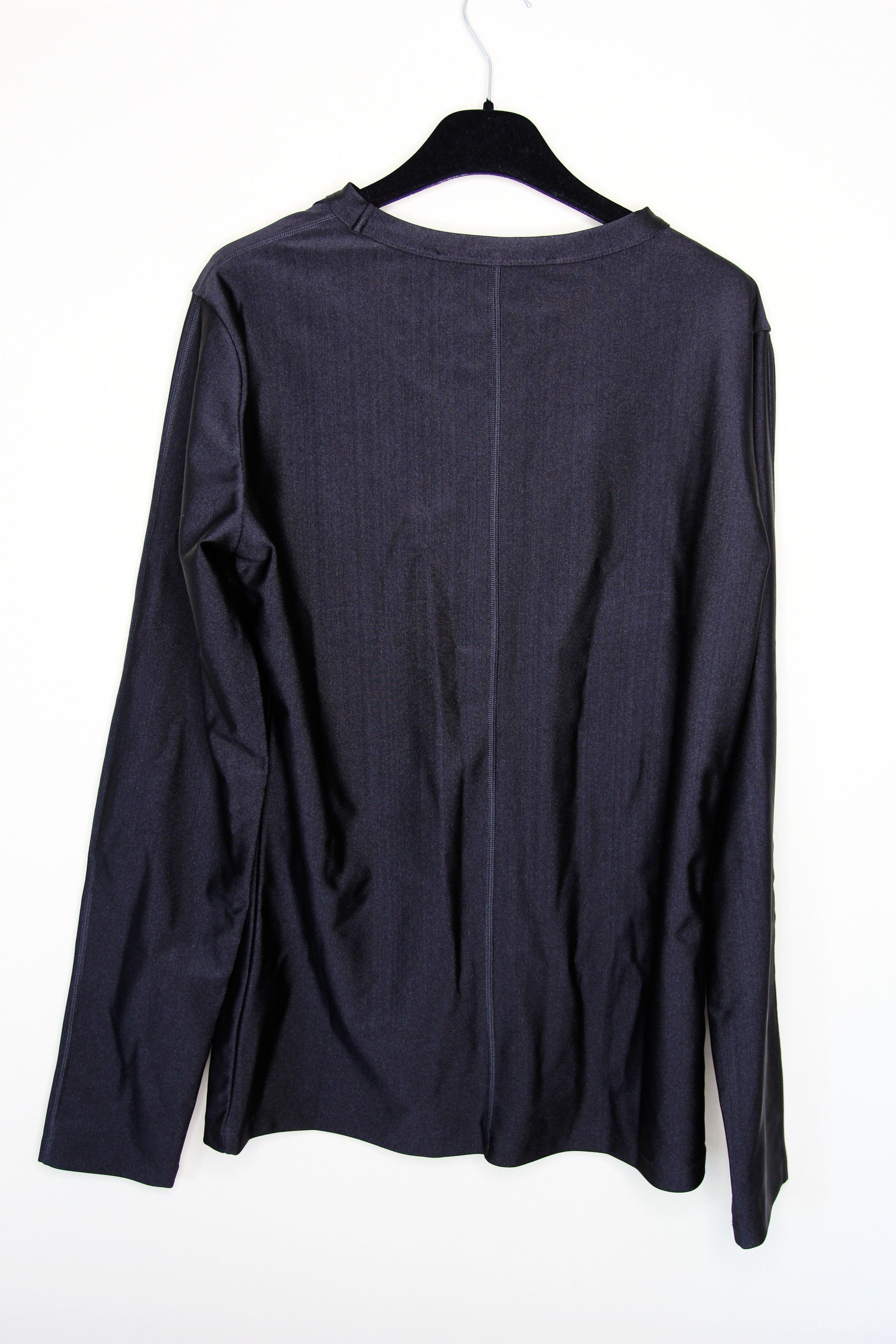 LGN LOUIS GABRIEL NOUCHI BNWT AW23 LGN LOUIS-GABRIEL NOUCHI ASYMMETRICAL LS TSHIRT L Size US L / EU 52-54 / 3 - 3 Thumbnail