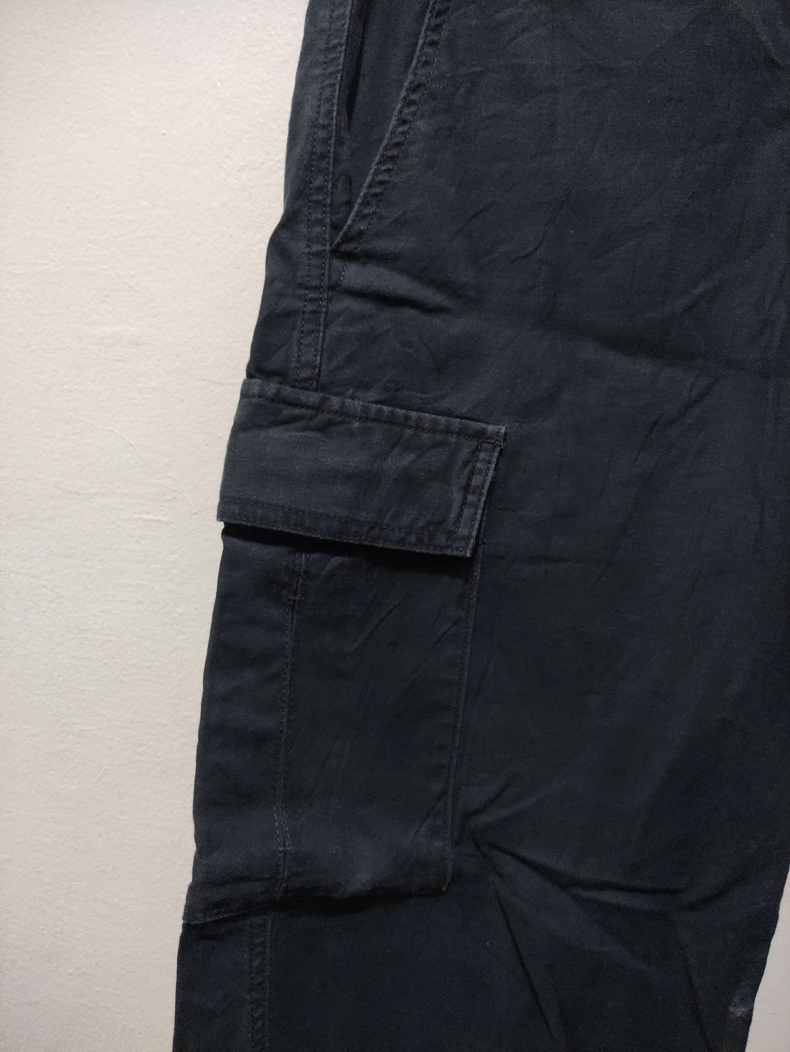Uniqlo UNIQLO blue navy cargo pant Size US 30 / EU 46 - 10 Thumbnail