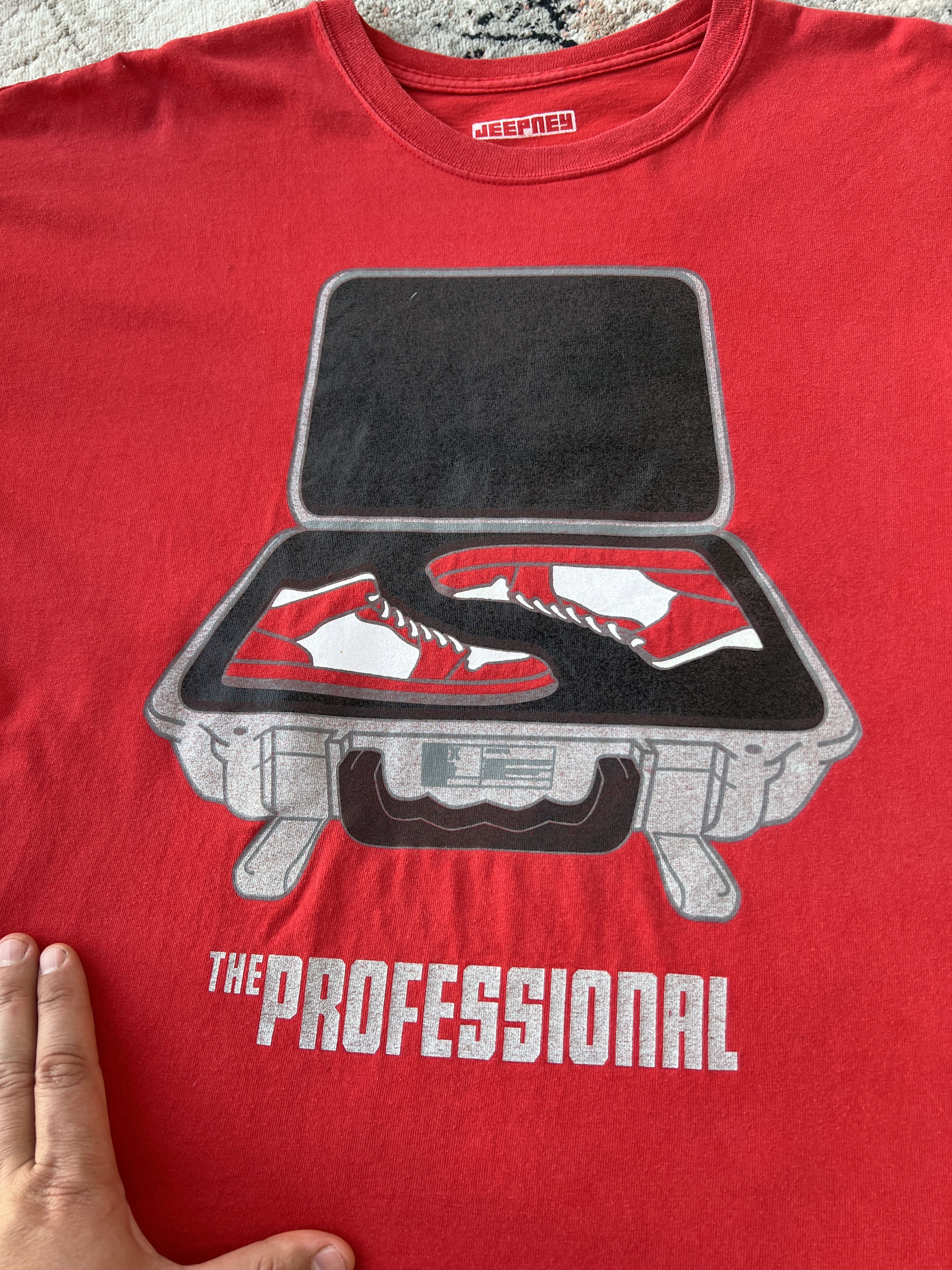 Vintage Jeepney The Professional Made In USA Tee Size US XXL / EU 58 / 5 - 2 Thumbnail