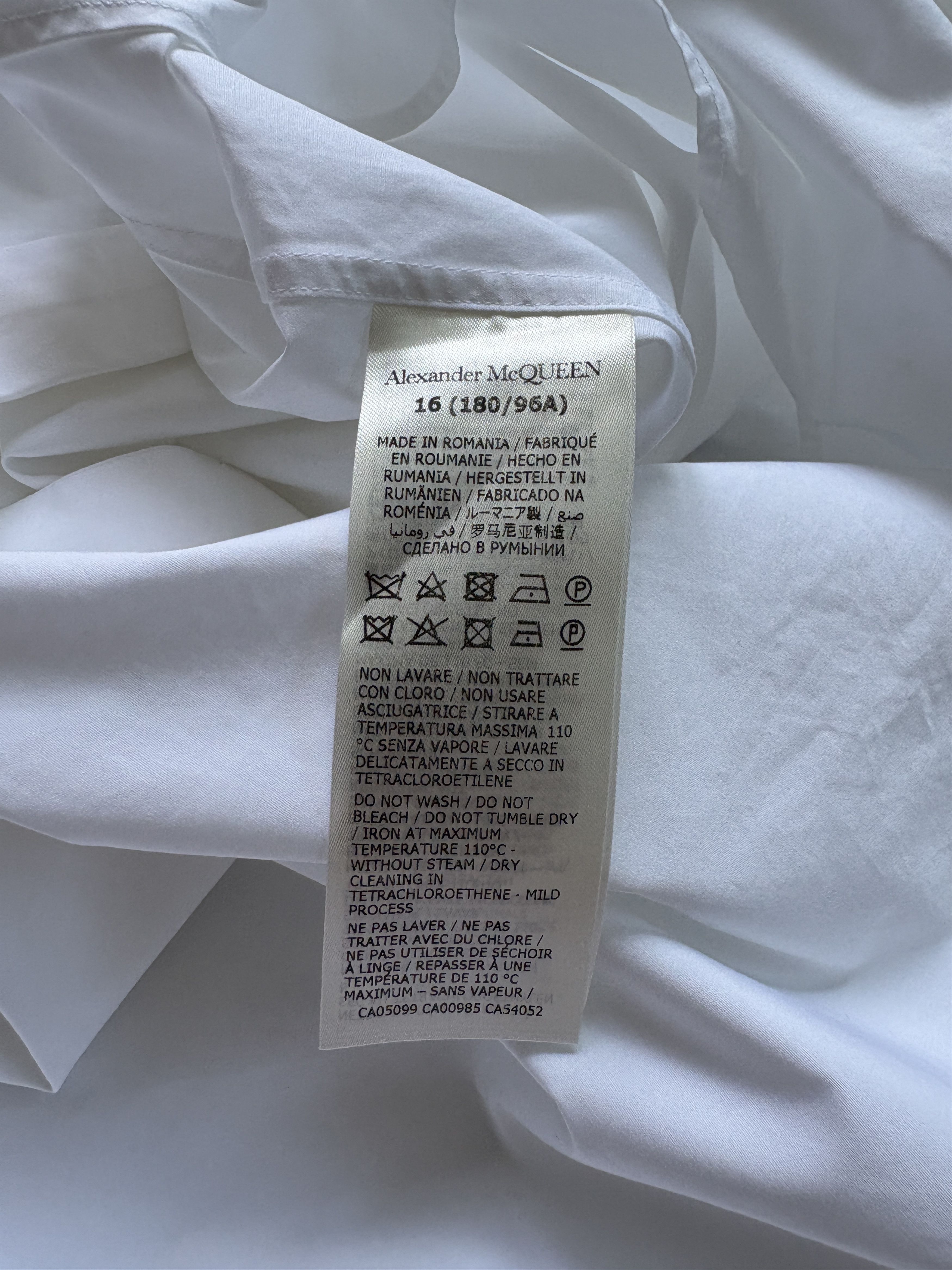 Alexander McQueen Alexander McQUEEN MainLine Classic White Shirts Size US L / EU 52-54 / 3 - 8 Thumbnail