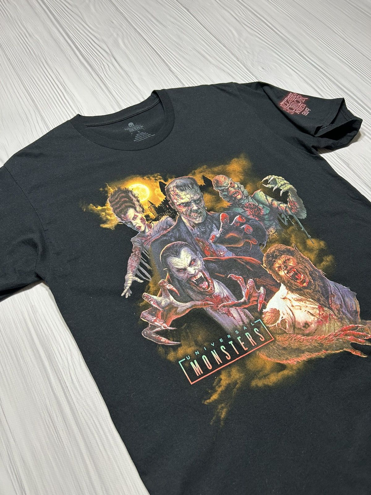 Expert Horror × Vintage Halloween Horror Universal Studios Monsters 2019 T-Shirt Size US L / EU 52-54 / 3 - 3 Thumbnail