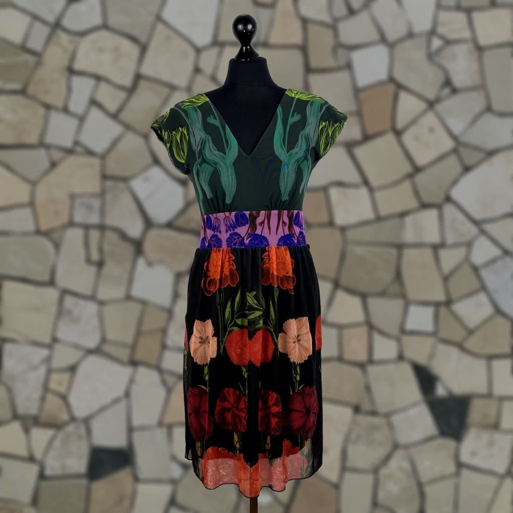 Desigual Desigual Christian Lacroix womens dress M A-Line Dress Multicoloured Knee Length Womens Size M Desigual Dress Size M / US 6-8 / IT 42-44 - 1 Thumbnail