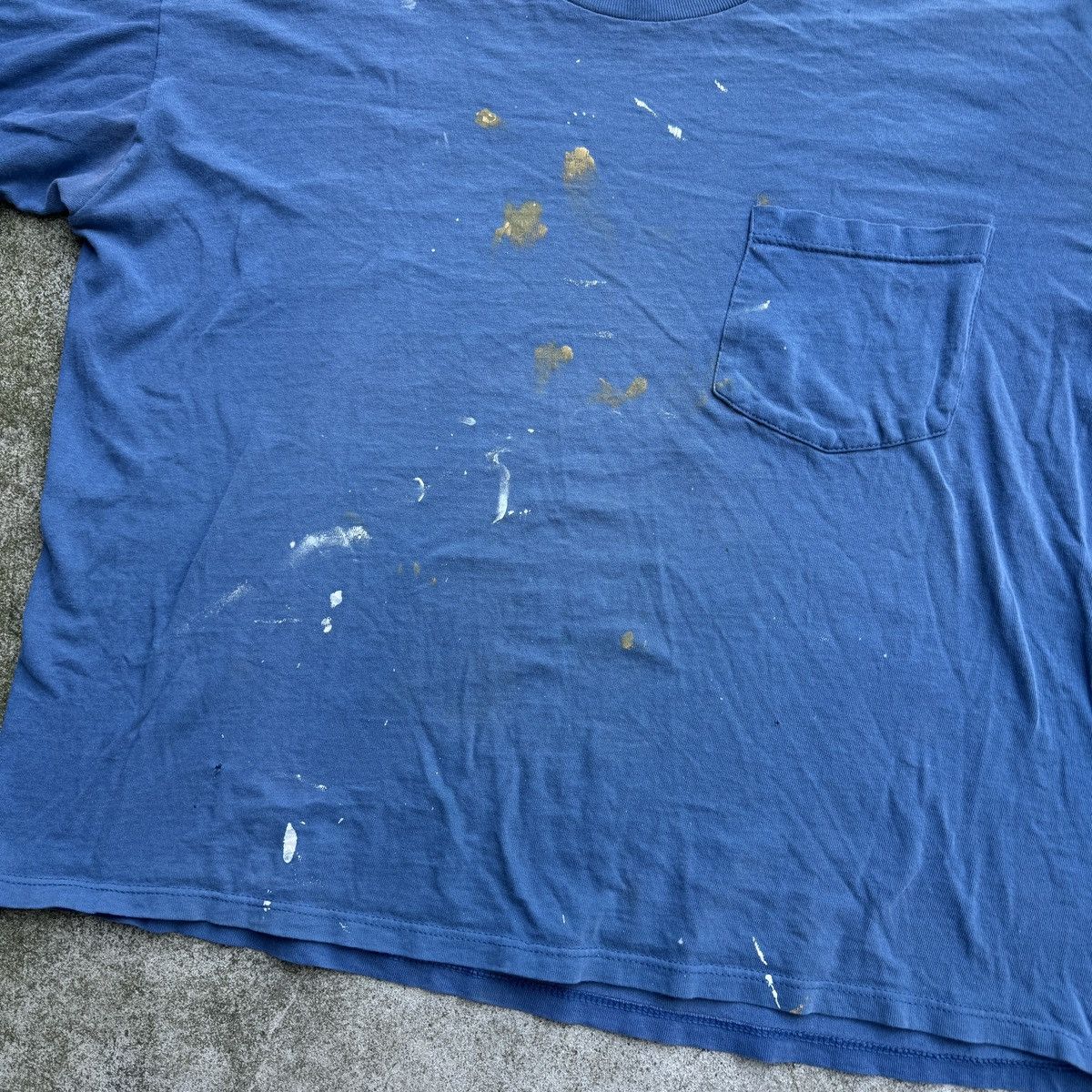 Vintage 90s Thrashed Faded Distressed Pocket Tee ERD Grunge Size US M / EU 48-50 / 2 - 9 Thumbnail