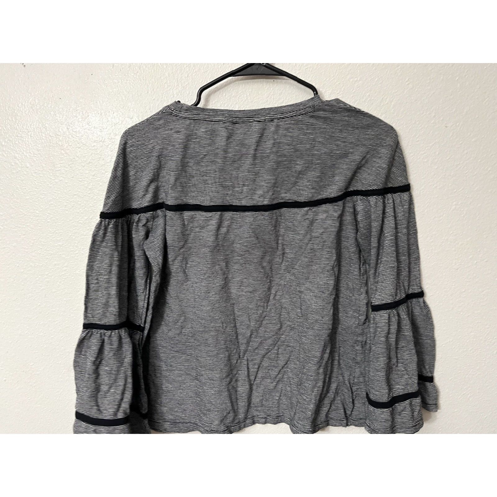 Loft Loft Shirt Womens Small Black Striped Bell Sleeve Casual Size S / US 4 / IT 40 - 2 Thumbnail