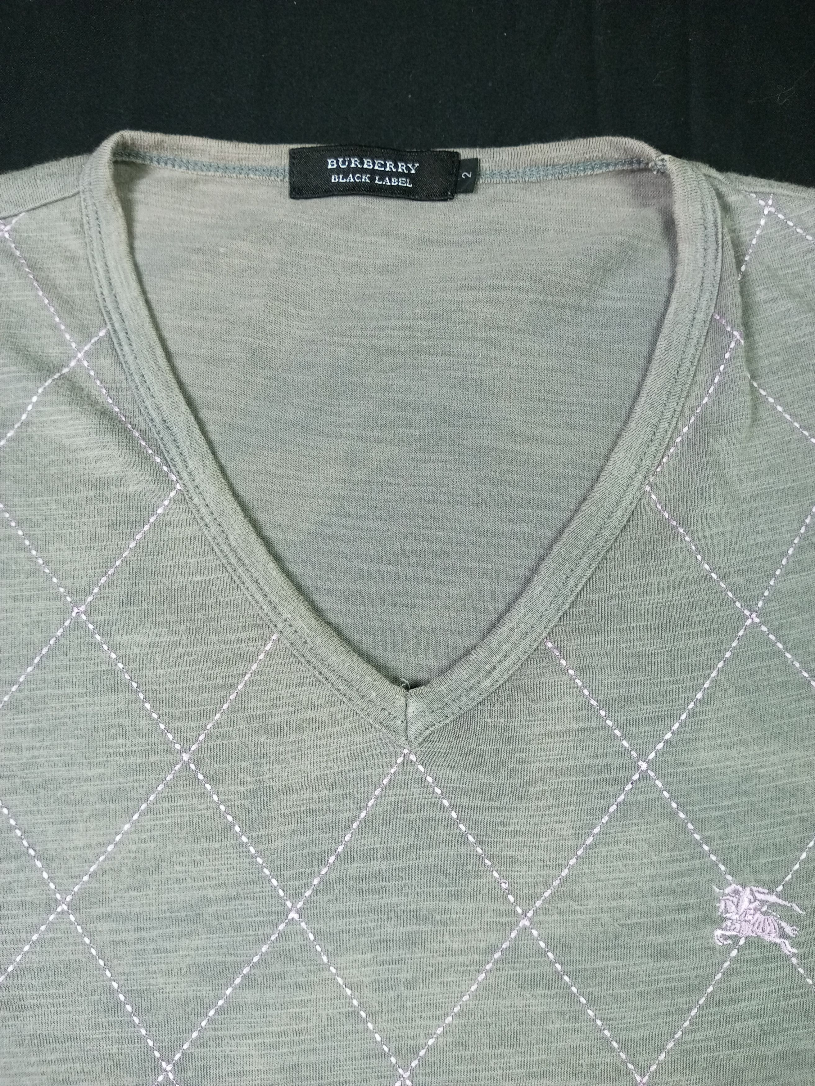 Burberry Burberry Black Label mens Vneck t shirt M size Size US M / EU 48-50 / 2 - 5 Thumbnail