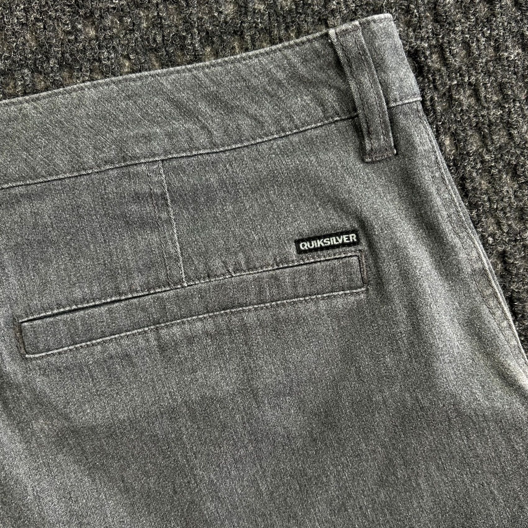 Quiksilver VINTAGE Quiksilver Chino Shorts Gray Mens 38 Baggy Skater Surfer AQYWS00029 Size US 38 / EU 54 - 5 Thumbnail