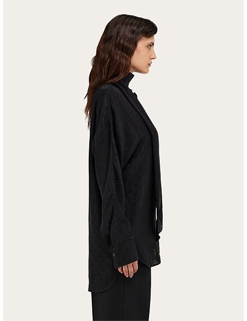 Salvatore Ferragamo o1s1rm0426 Sash Collar Viscose Blouse in Black Size L / US 10 / IT 46 - 4 Thumbnail