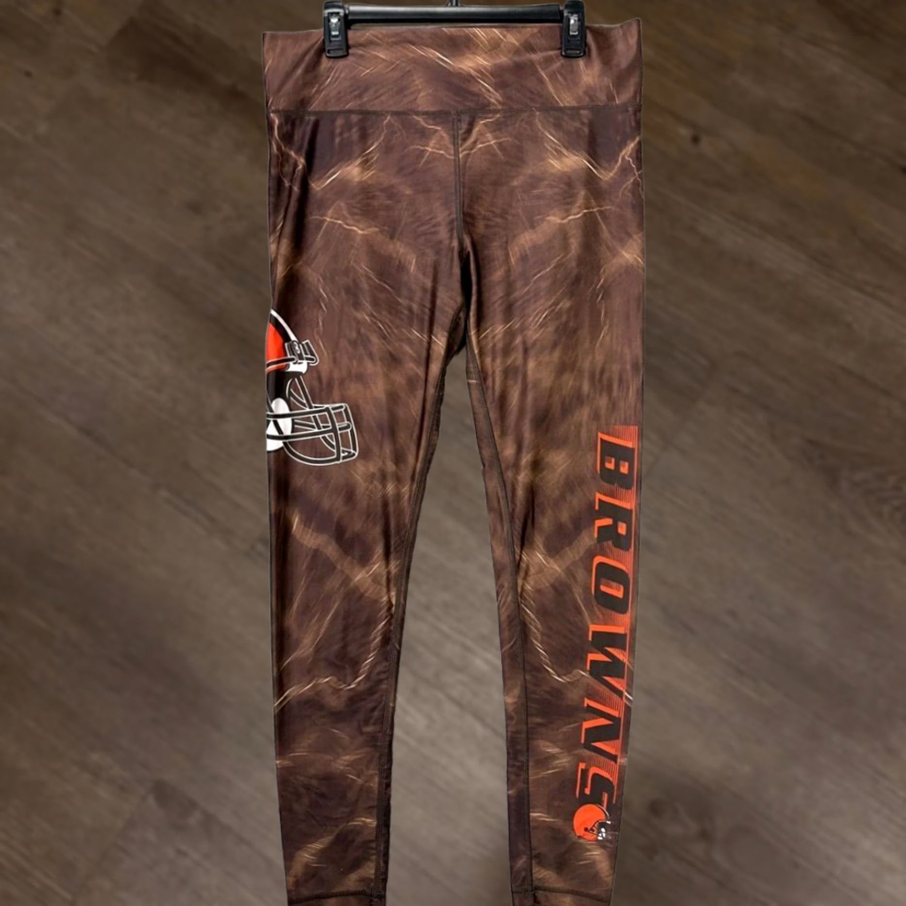 NFL NFL Cleveland Browns Leggings Pants Womens XL Tie Dye Brown Red Sleepwear Ladies Leggings Size 40" / US 18 - 1 Thumbnail