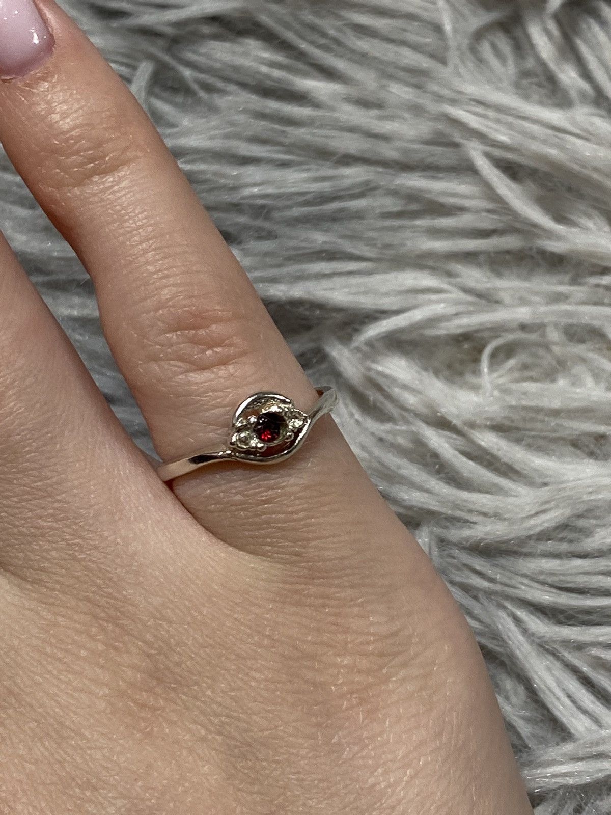 Jewelry Vintage Sterling Silver Ring with Dark Stone Japanese Brand Size ONE SIZE - 5 Thumbnail