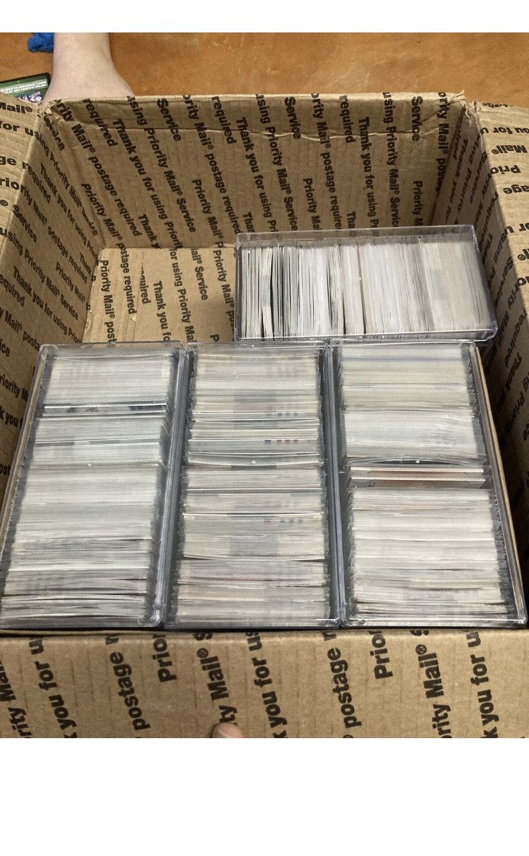 Other 1000+ NBA/NFL/MLB Card Lot - Topps & Panini Size ONE SIZE - 1 Thumbnail