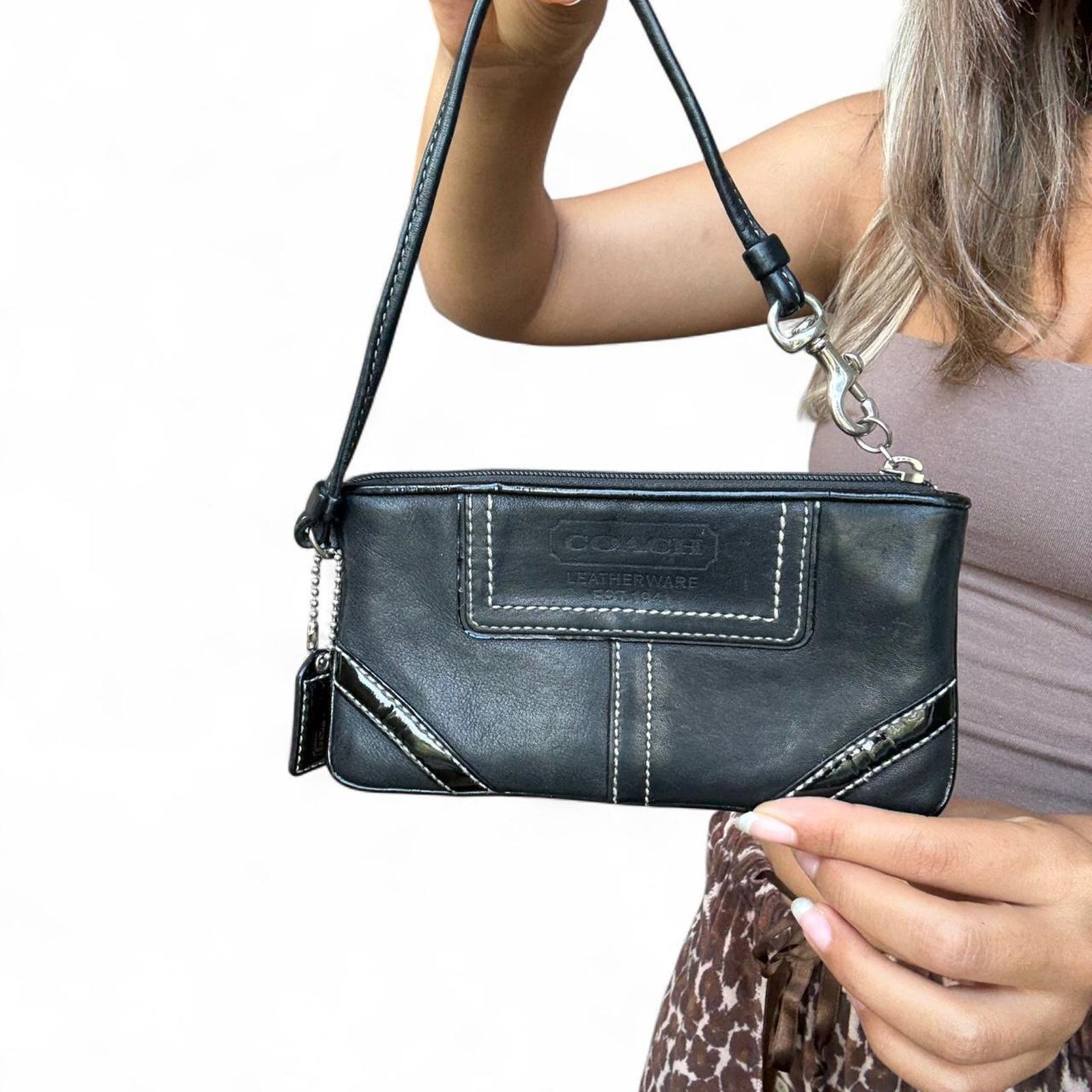 Coach Vintage coach leather wristlet all black Size ONE SIZE - 1 Thumbnail