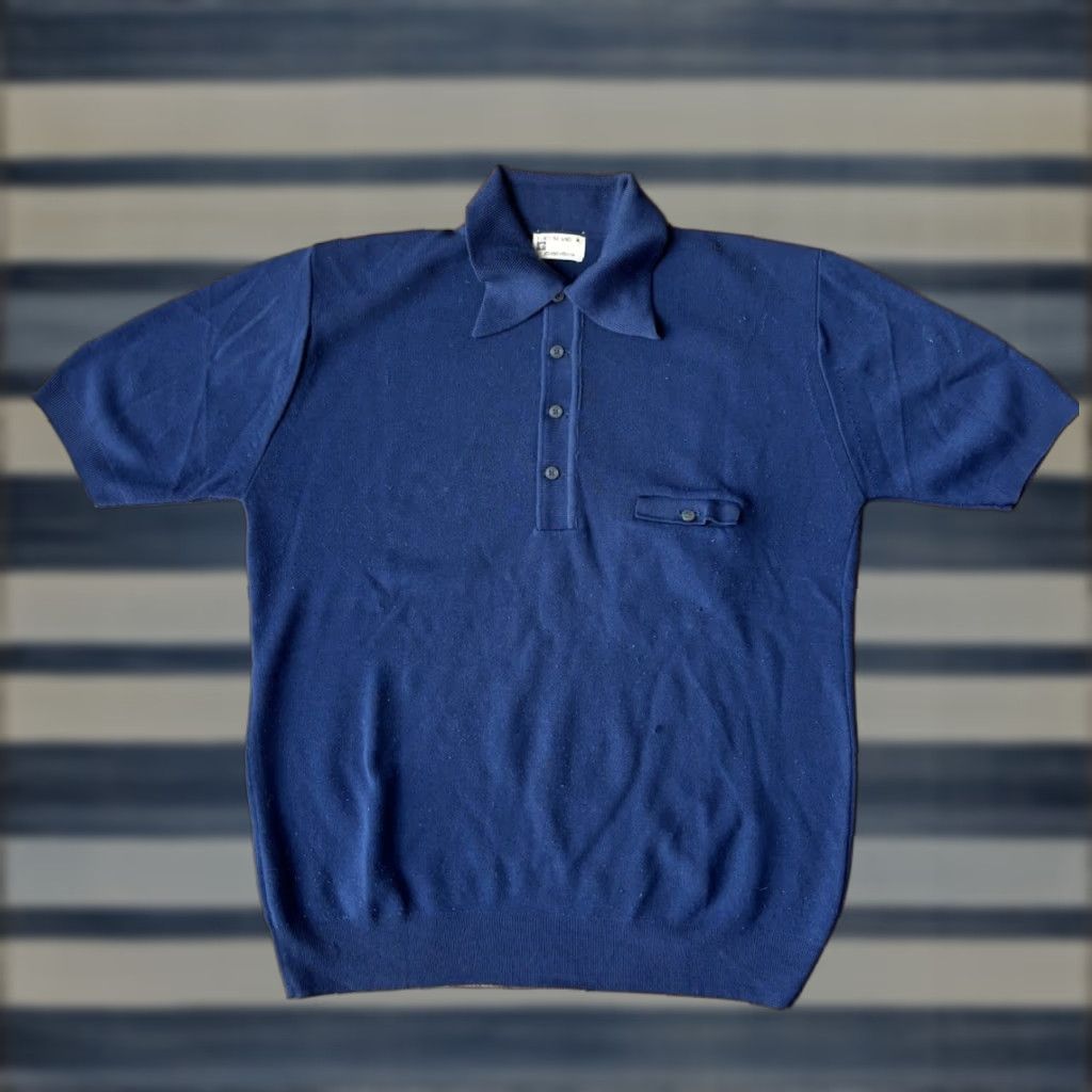Vintage VINTAGE Manhattan Knit Poly Short Sleeve Collared Button Shirt M Blue 50s Men Size US M / EU 48-50 / 2 - 1 Thumbnail