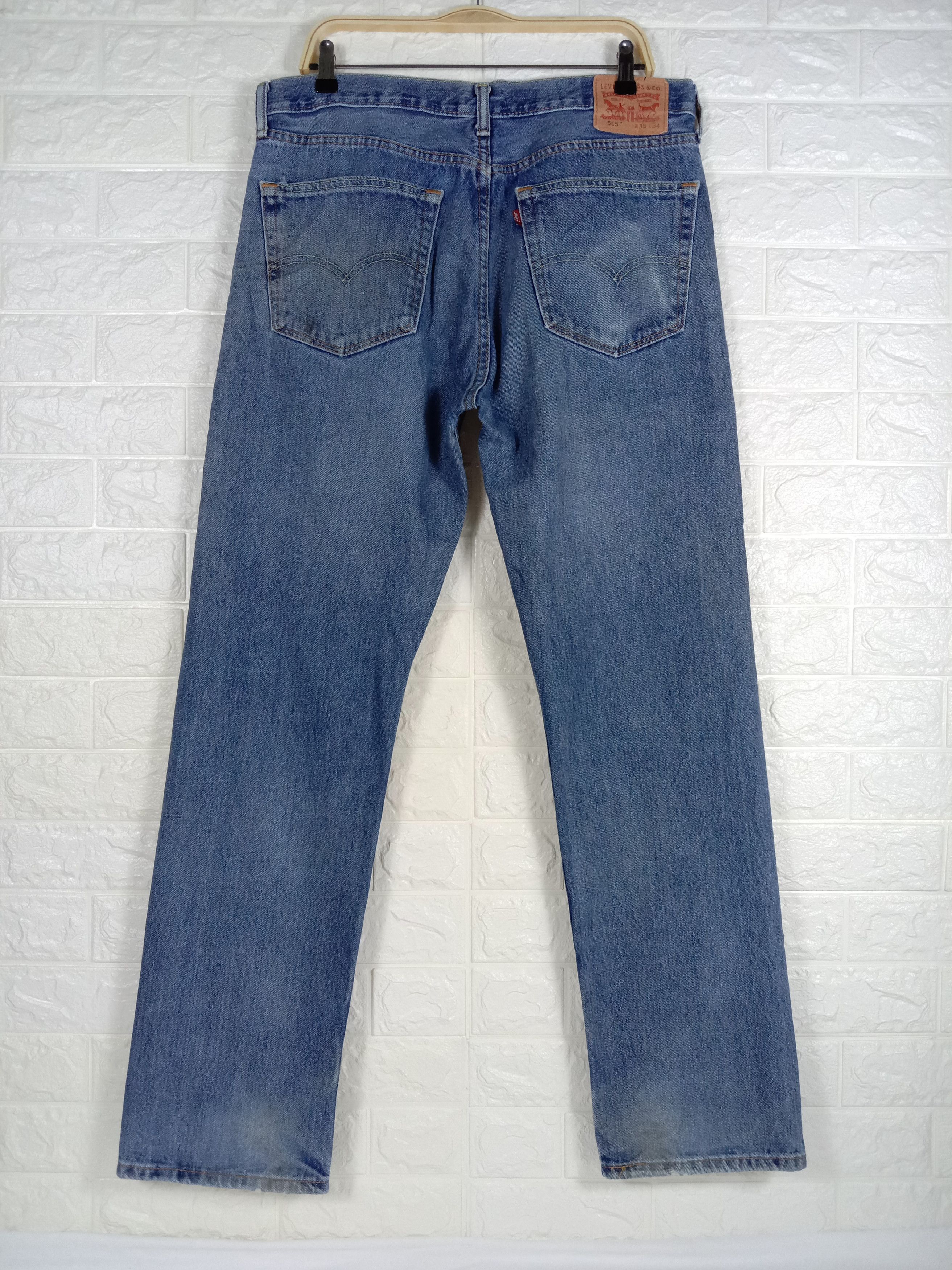 Levi's Vintage Levi's 505 Jeans Regular Fit Denim Size US 36 / EU 52 - 5 Thumbnail