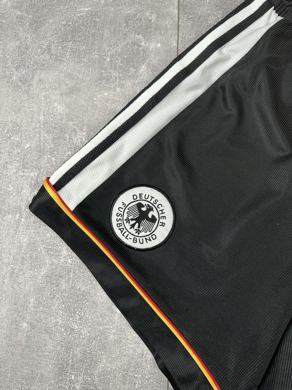 Adidas Adidas National Team Deutscher Fussball-Bund 1996/98 Short Size US 34 / EU 50 - 2 Thumbnail