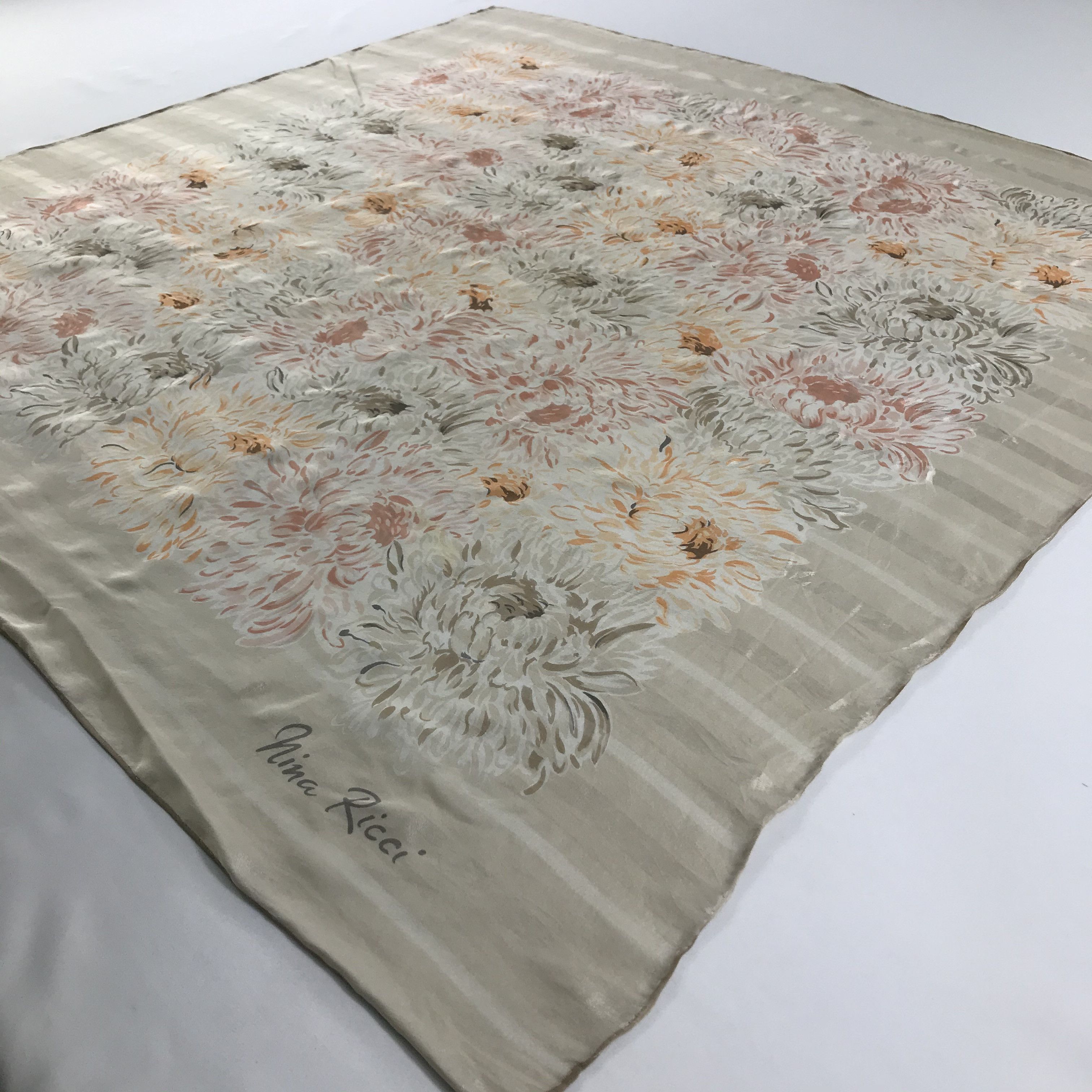 Nina Ricci Vintage Nina Ricci Silk Scarf Size ONE SIZE - 3 Thumbnail
