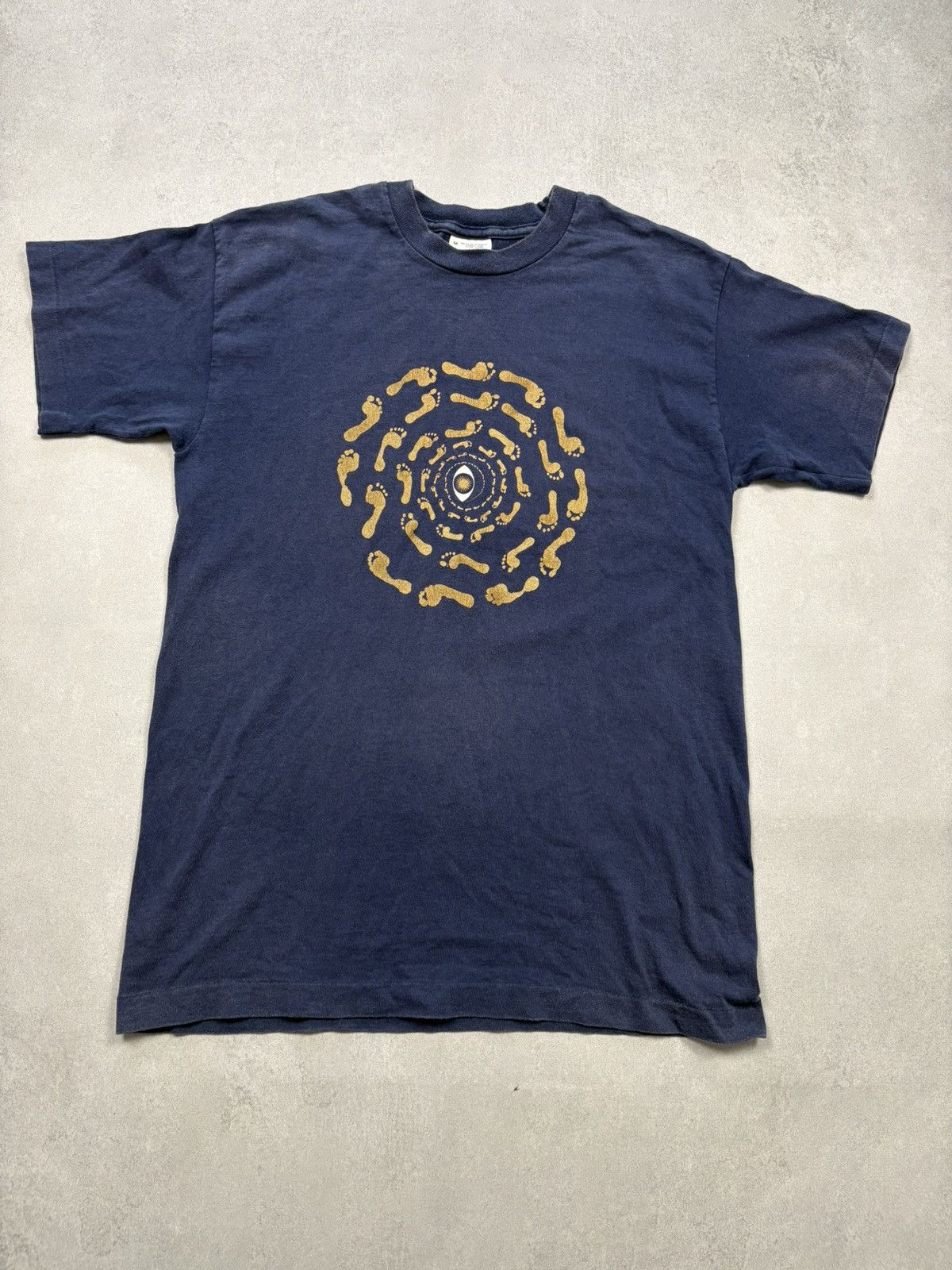 Arts & Science 90s Johannes Frischknecht Footsteps Eye Mandala Art Tee M Size US M / EU 48-50 / 2 - 1 Thumbnail