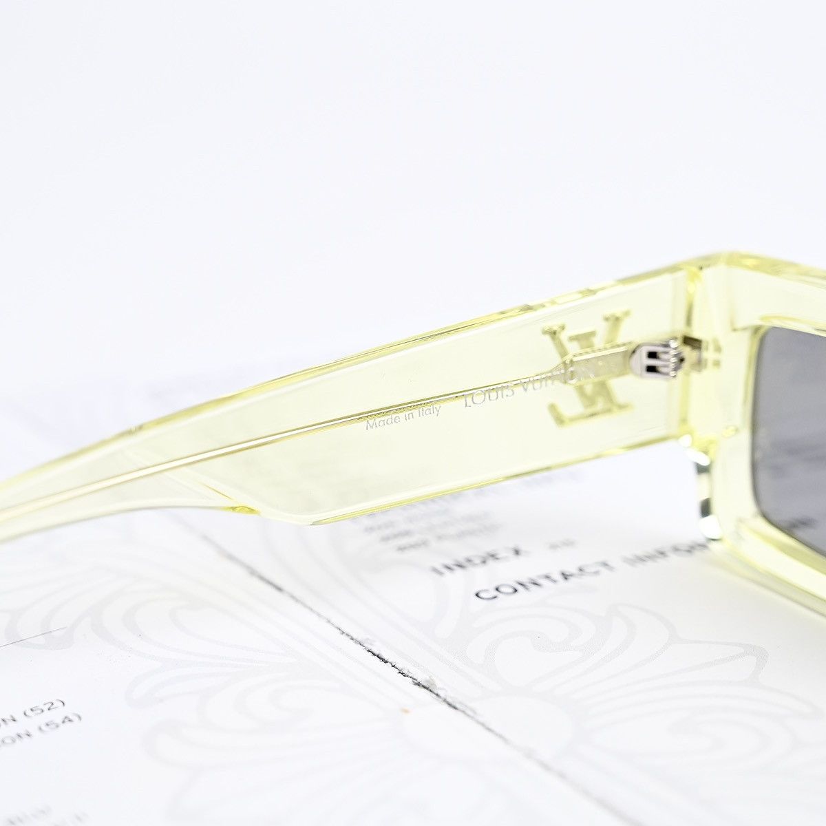 Louis Vuitton LOUIS VUITTON CRYSTAL YELLOW SUNGLASSES Size ONE SIZE - 9 Thumbnail