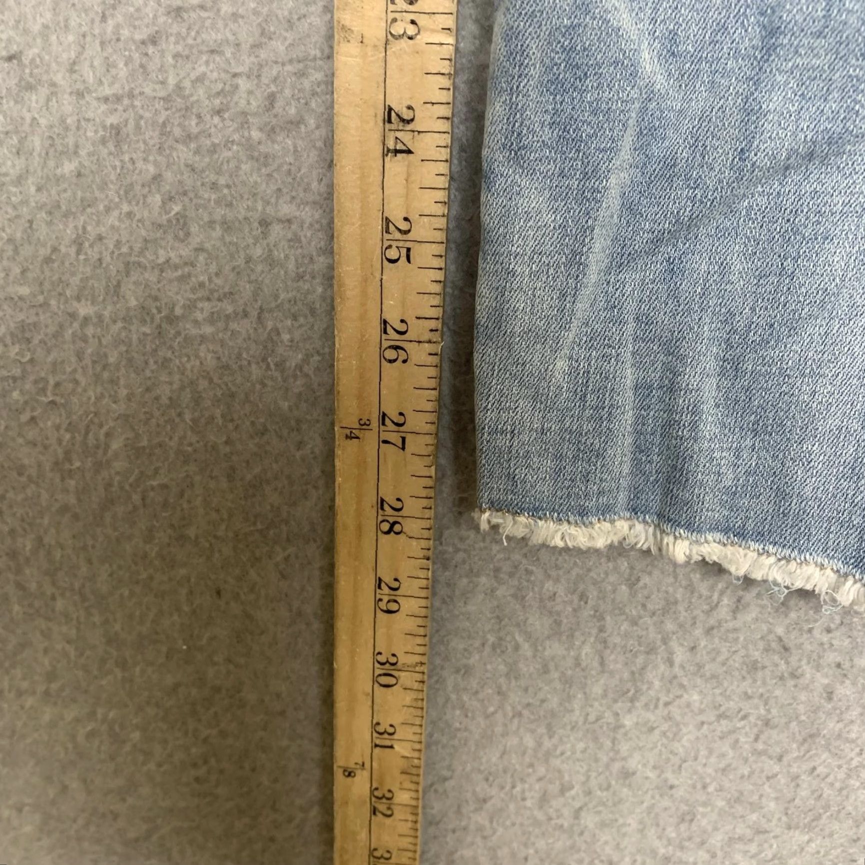Vintage WHBM Jeans Woman 10 Everyday Soft Girlfriend Mid Rise Distressed Ankle Blue Mens Womens? Size 32" / US 10 / IT 46 - 4 Thumbnail
